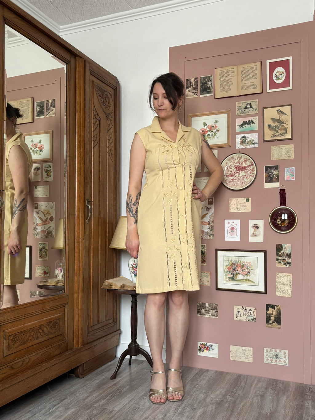 Robe droite ajourée jaune – T.38/40– Vintage années 90