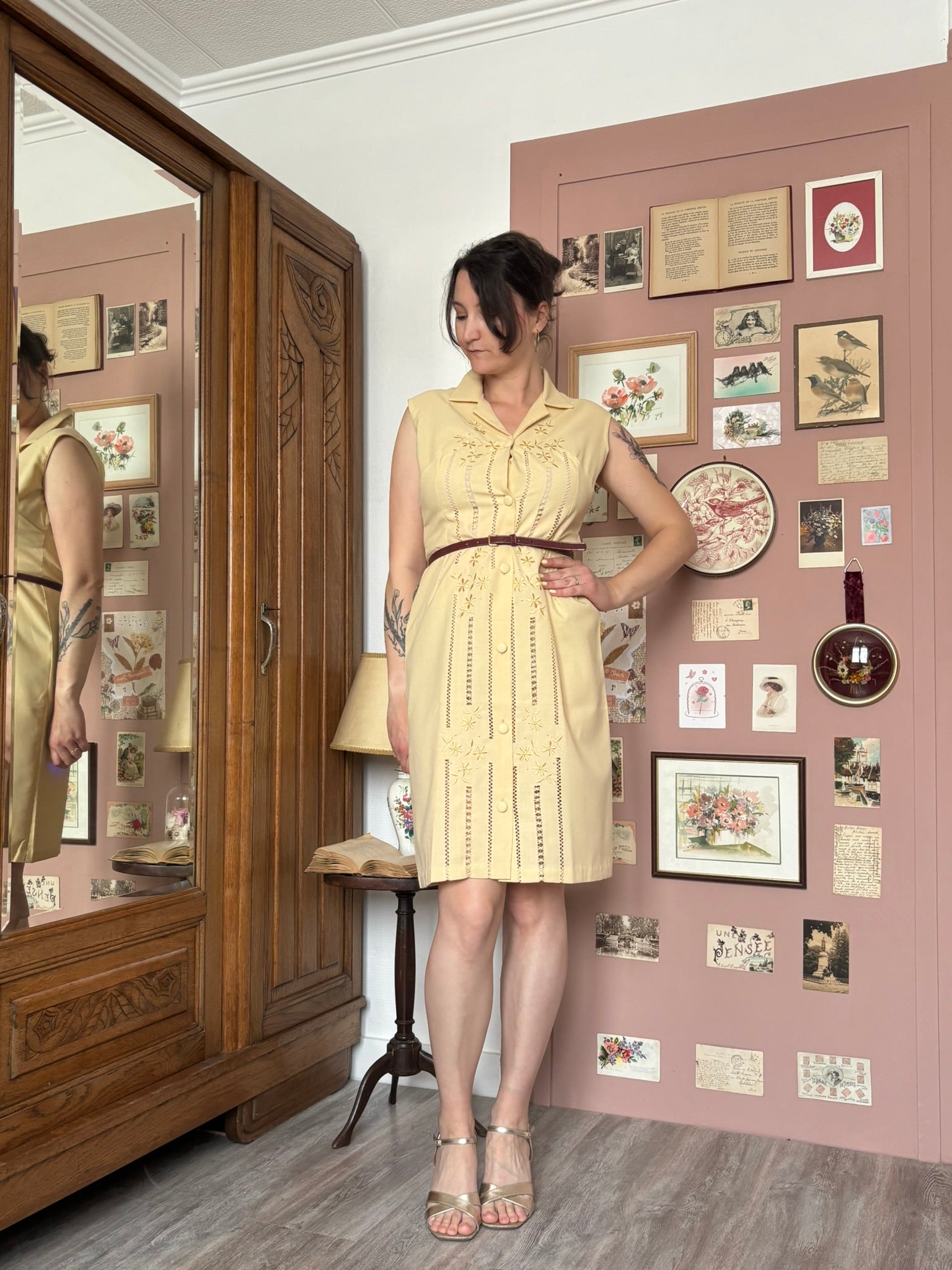 Robe droite ajourée jaune – T.38/40– Vintage années 90