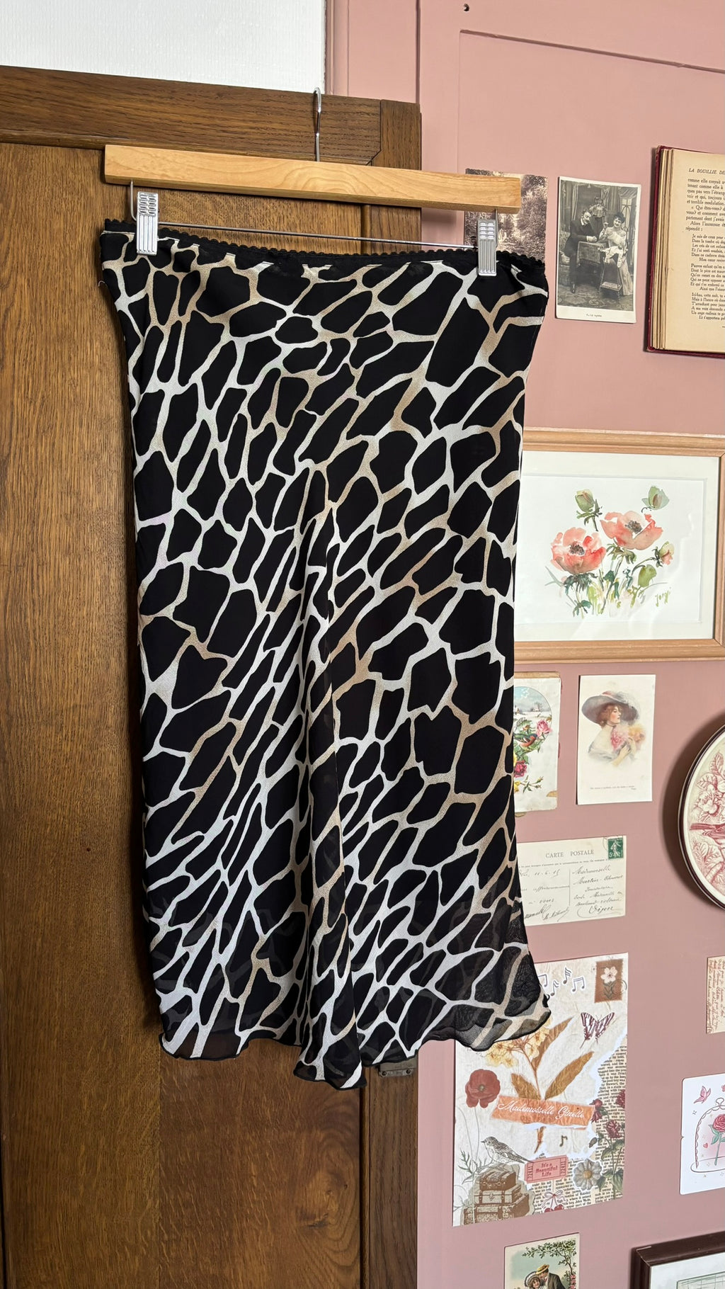 Jupe midi à motif animalier – T. 38/40 – Années 2000