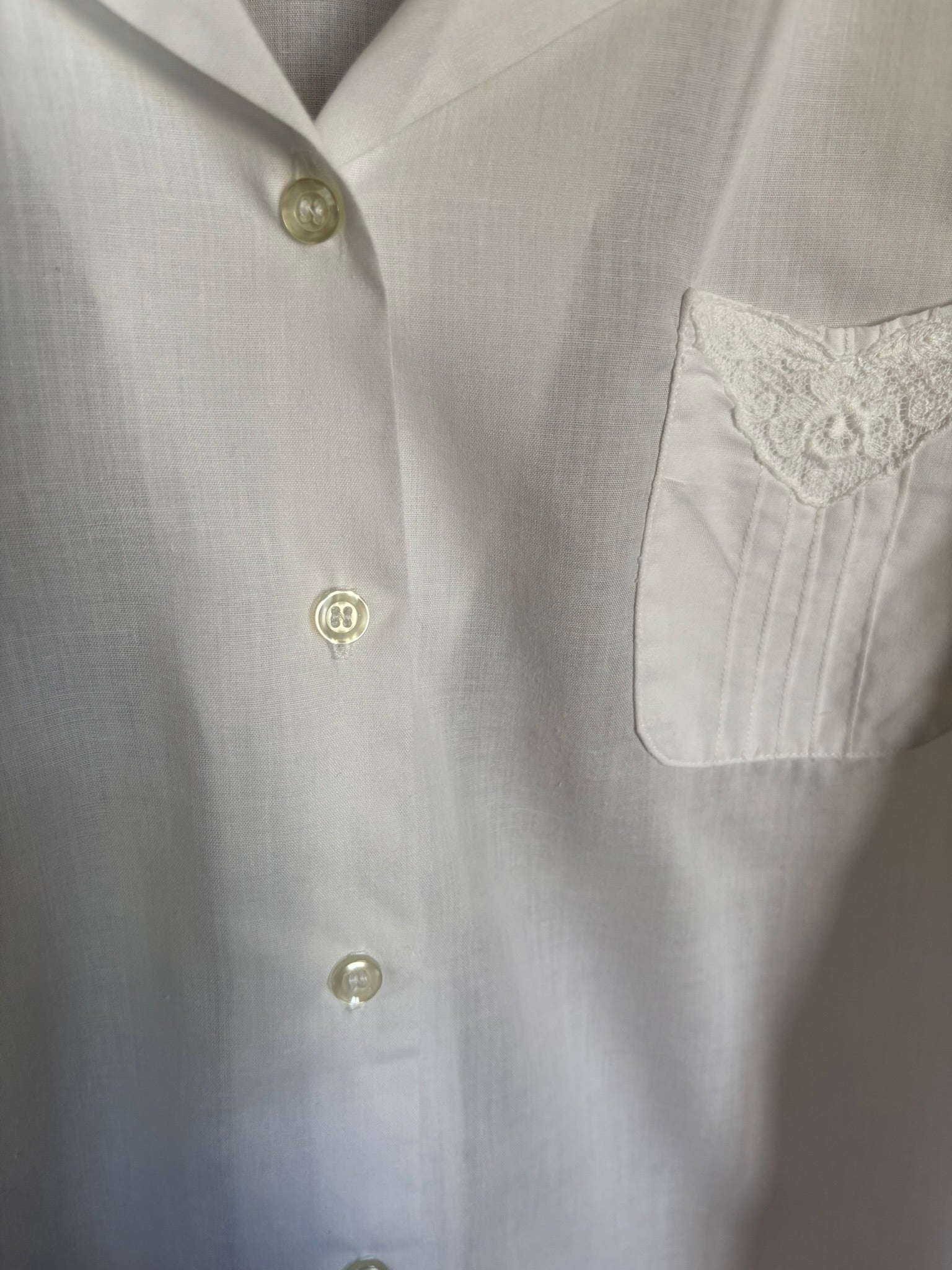 Chemisier blanc brodé – T.40/42- Vintage années 70/80