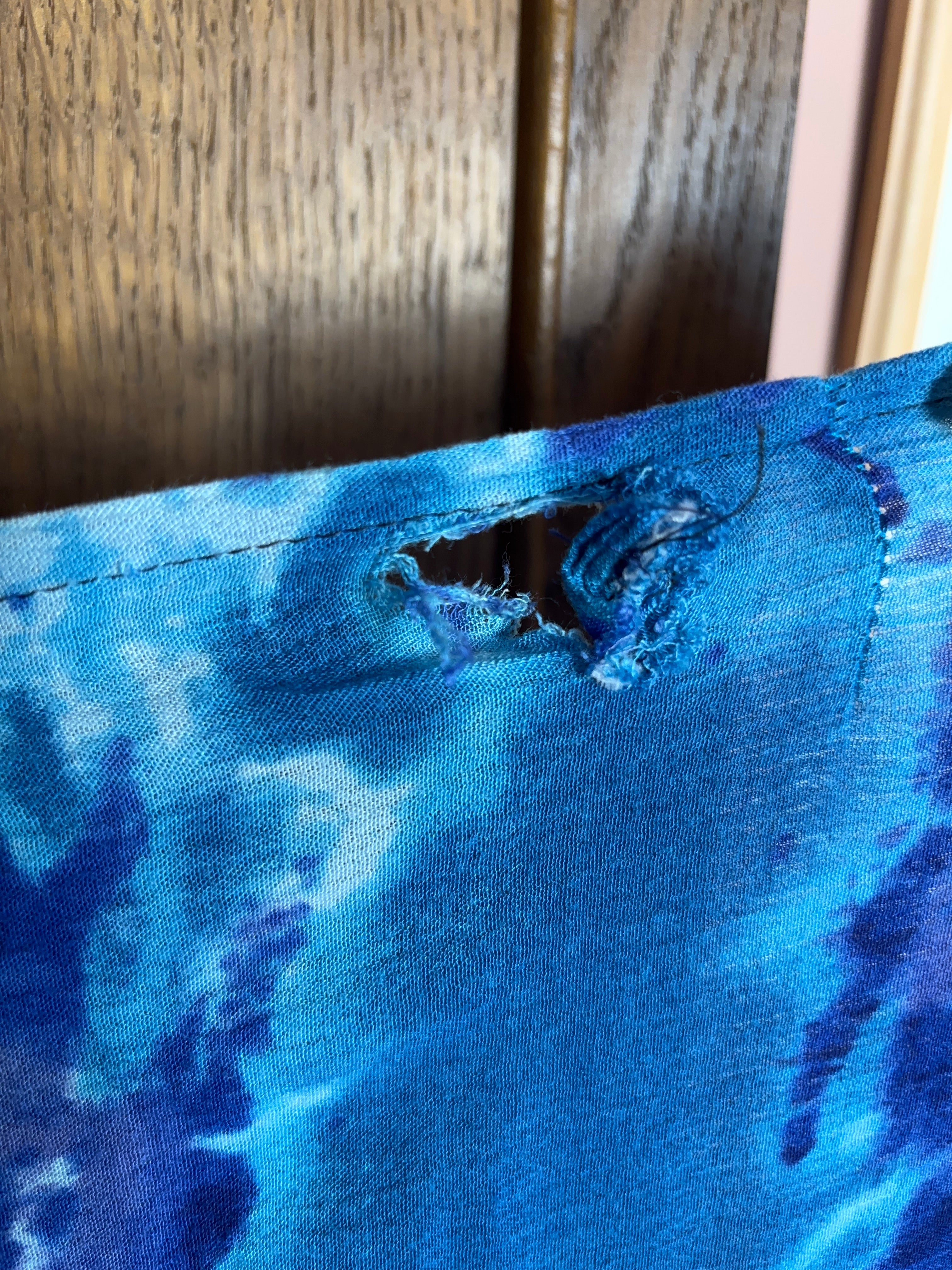 Blue watercolor wrap midi skirt – Sizes 36 to 44 – 90s Vintage