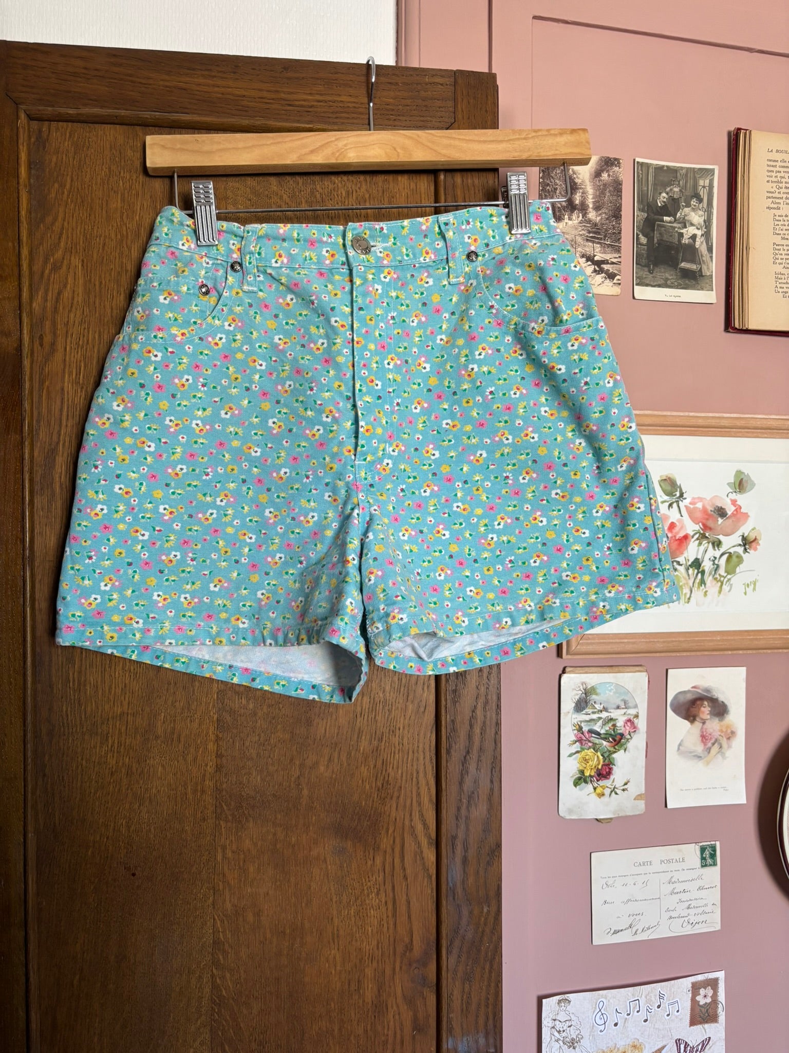 Short fleuri bleu turquoise Naf Naf –  T.34/36 - Début des années 2000