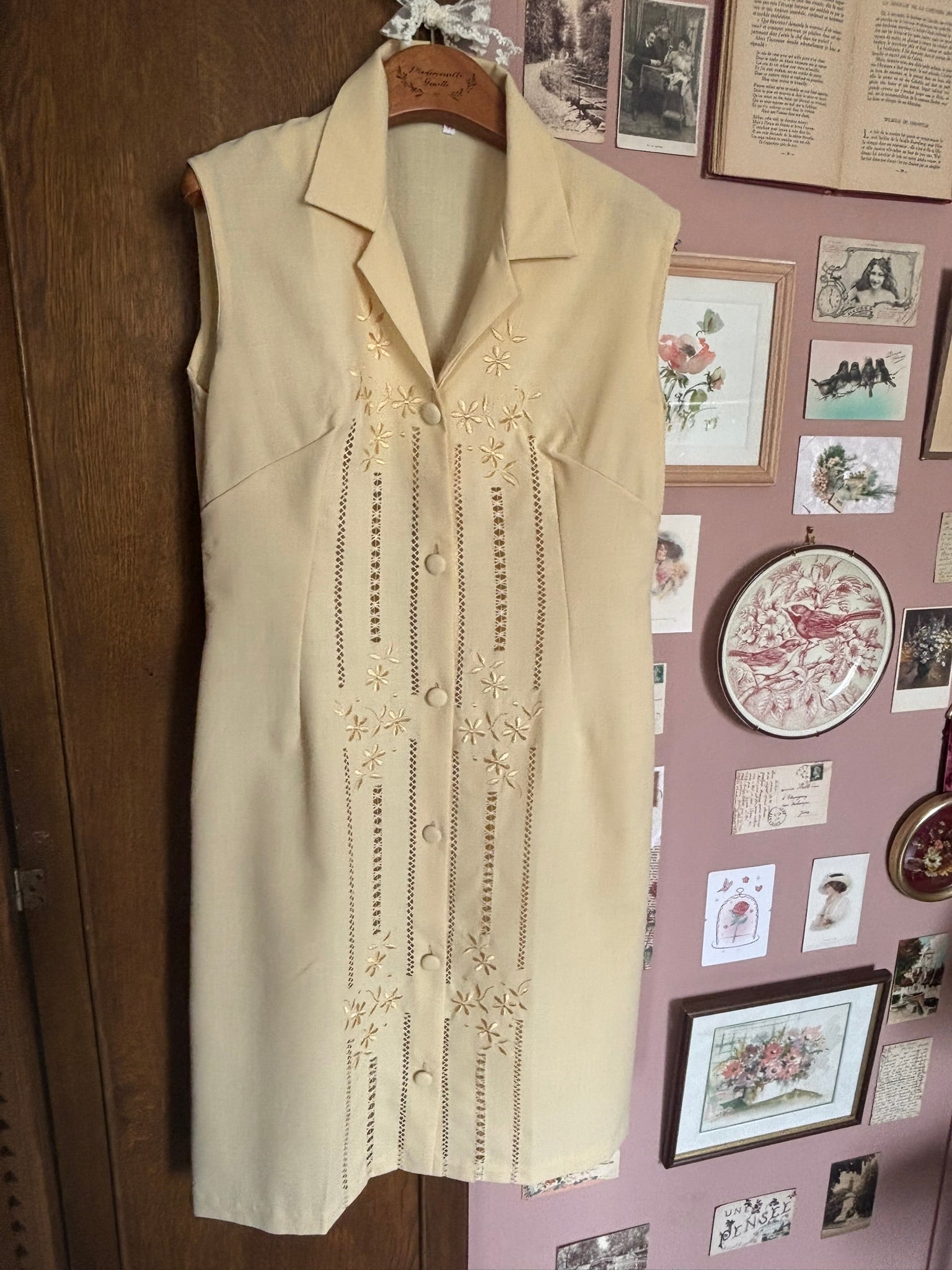 Robe droite ajourée jaune – T.38/40– Vintage années 90