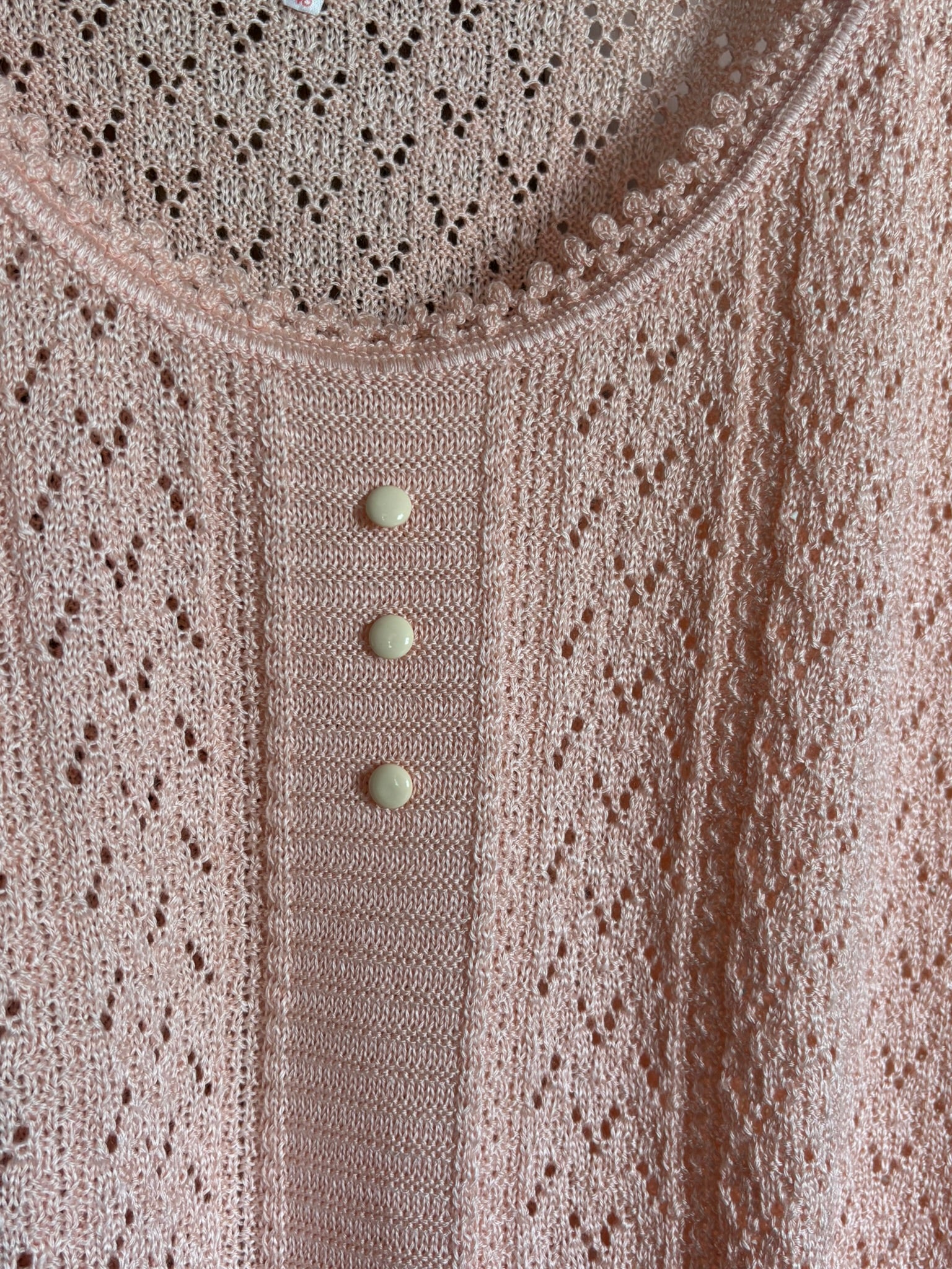 Top en maille ajourée pêche – Fabriqué en France – T. 38/40 – Vintage années 80/90