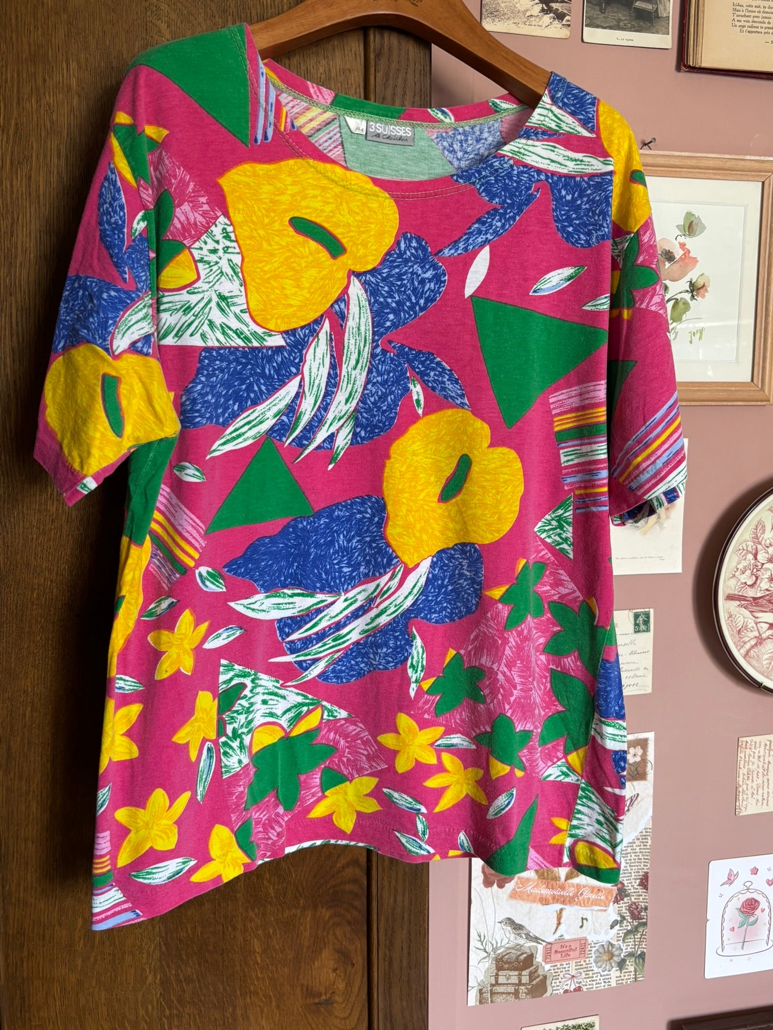 T-shirt imprimé graphique coloré – 3 Suisses Le Chouchou – Du 40 au 44 – Vintage années 90
