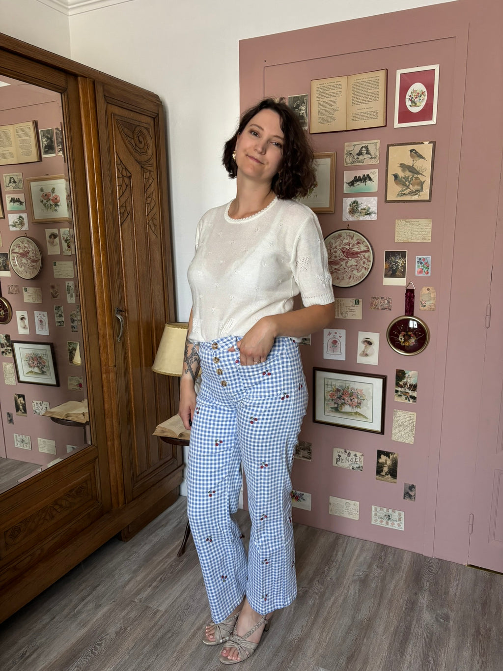 T-shirt en maille écrue à motifs ajourés – T. 38/40 – Vintage années 90