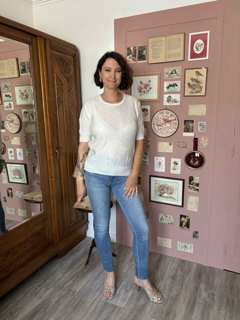 T-shirt en maille écrue à motifs ajourés – T. 38/40 – Vintage années 90