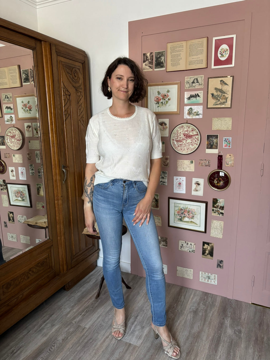 T-shirt en maille écrue à motifs ajourés – T. 38/40 – Vintage années 90
