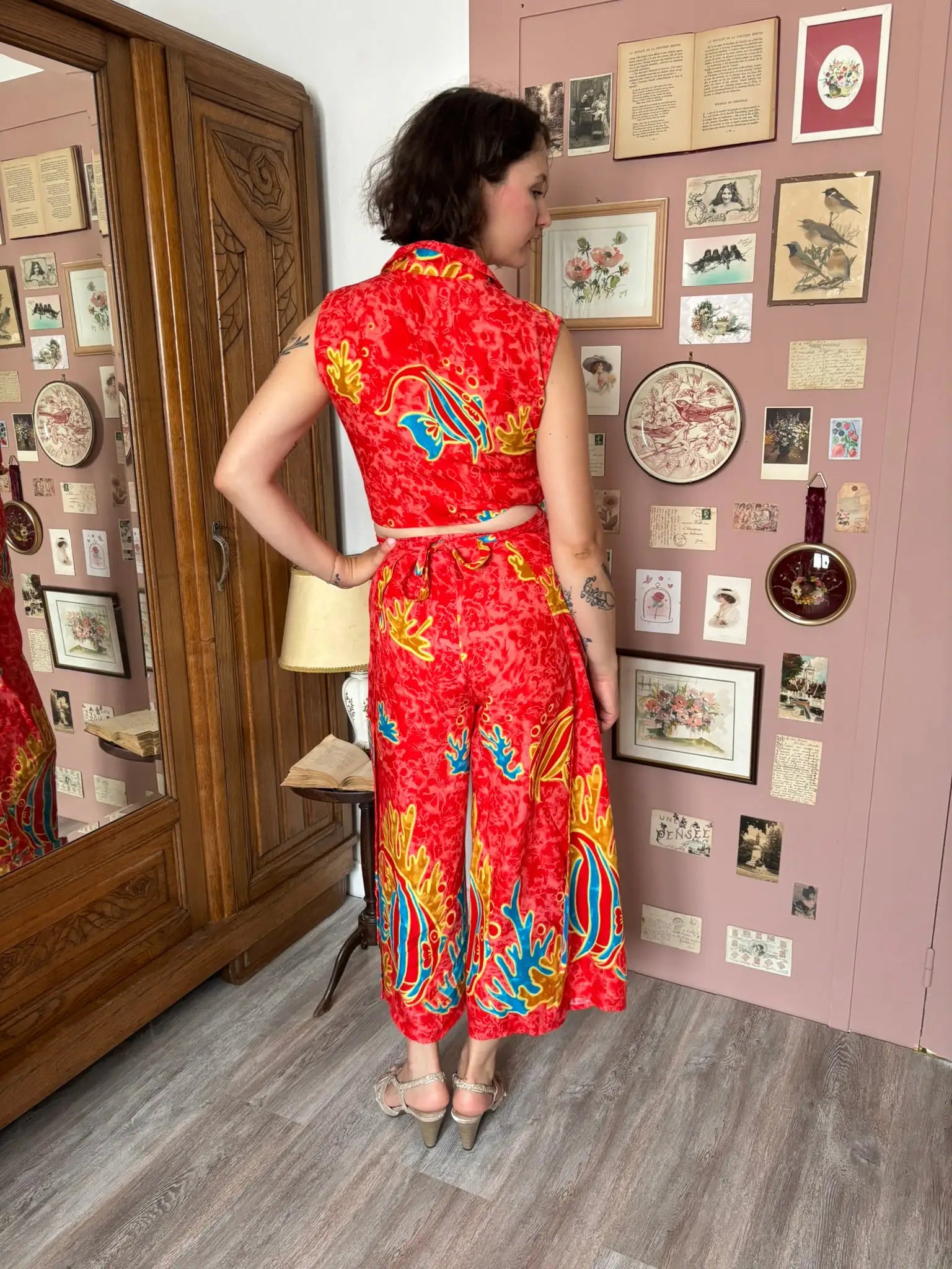 Ensemble vintage tropical rouge – T. jusqu'au 38 – Années 90/2000