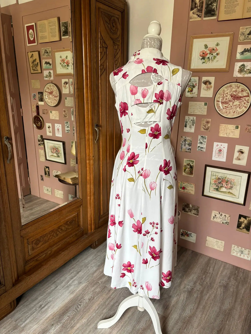 Robe vintage fleurie Ada à ceinture – T.36 – Années 90/2000
