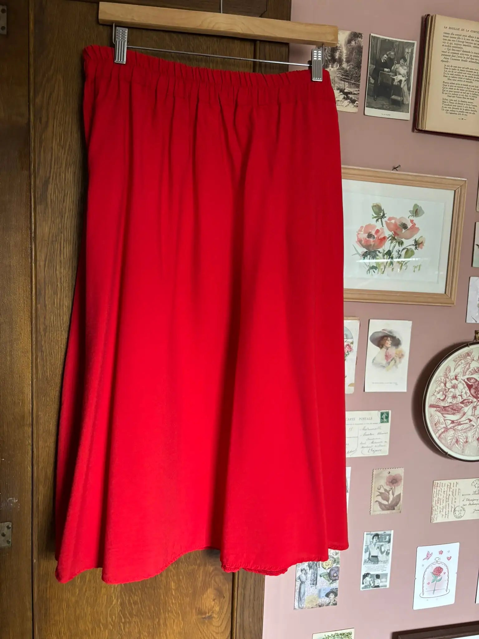 Jupe midi rouge boutonnée – Fabriquée en France – T.40/42 – Vintage années 80/90