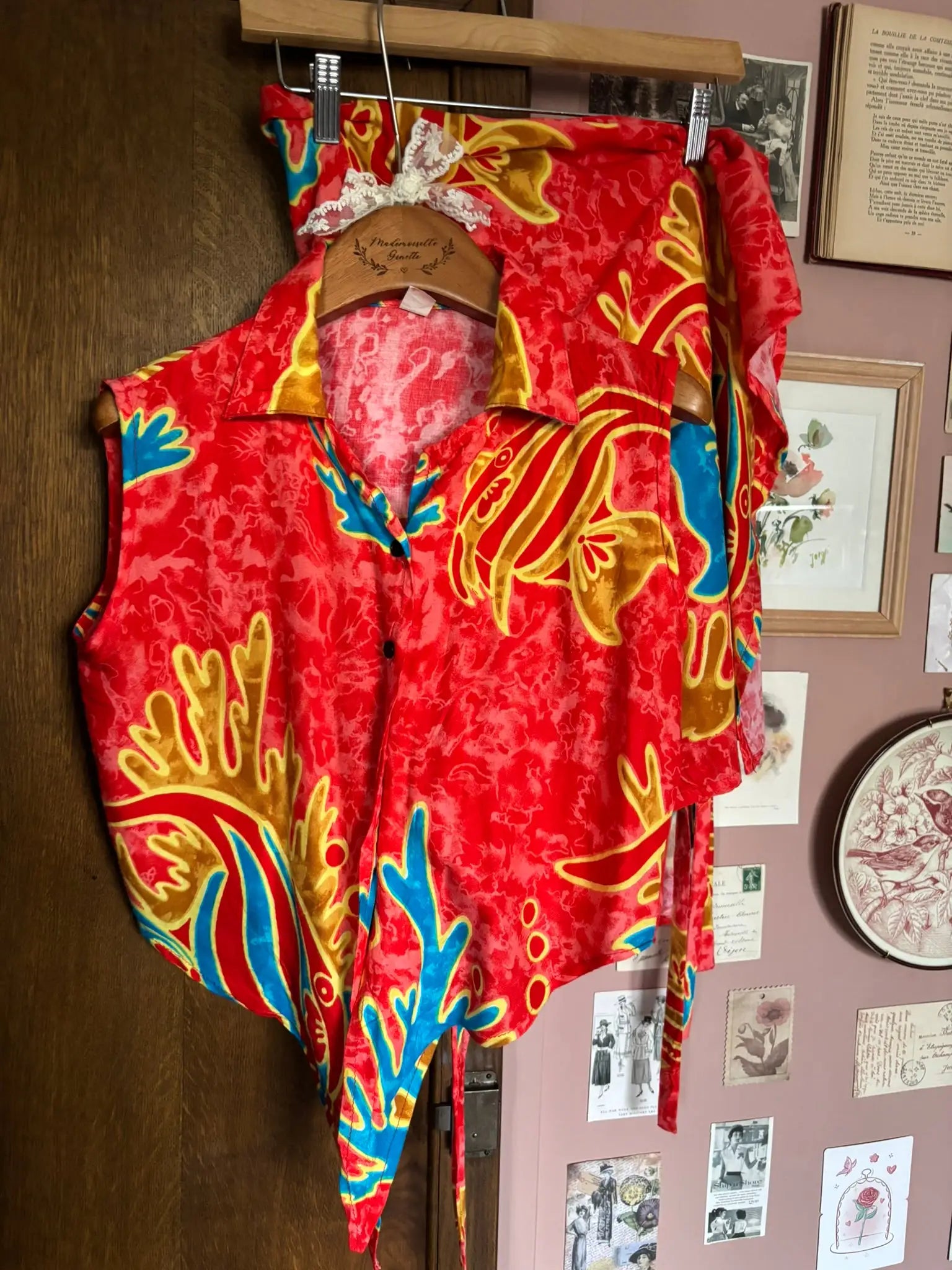 Ensemble vintage tropical rouge – T. jusqu'au 38 – Années 90/2000