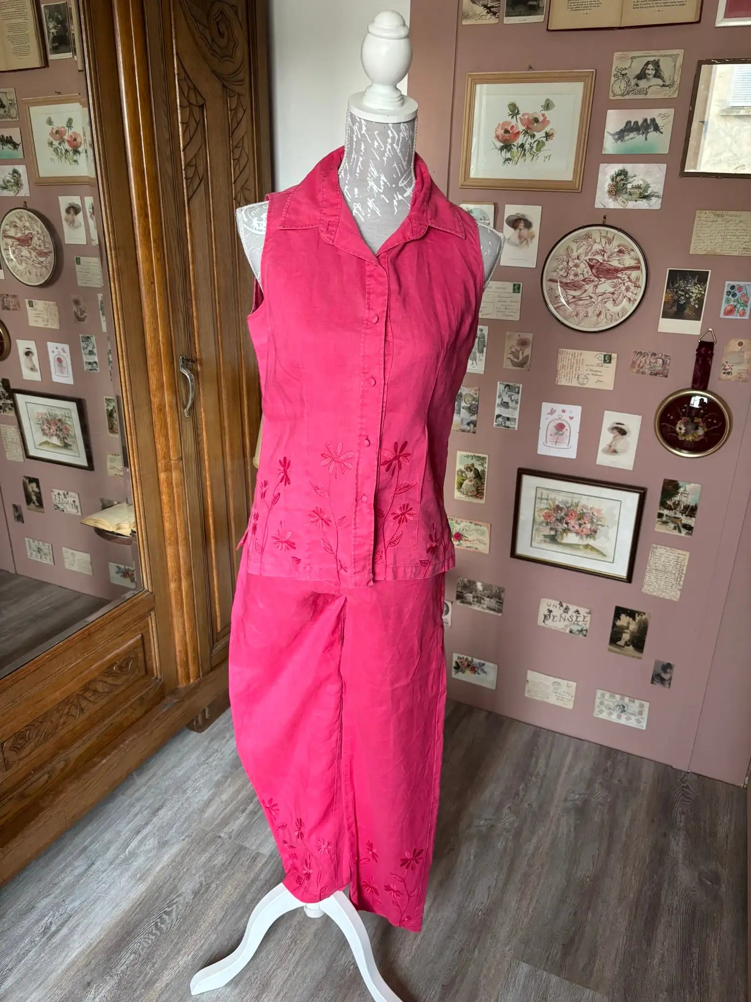 Ensemble vintage fuchsia brodé MBB Collection – T.34/36 - Années 90/2000