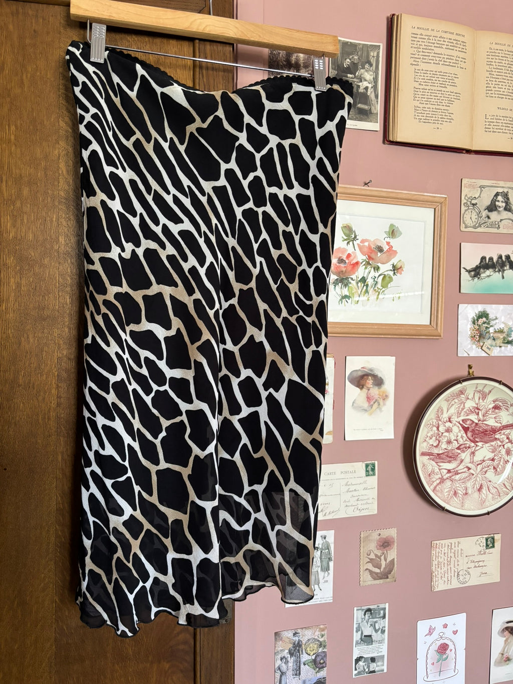 Jupe midi à motif animalier – T. 38/40 – Années 2000