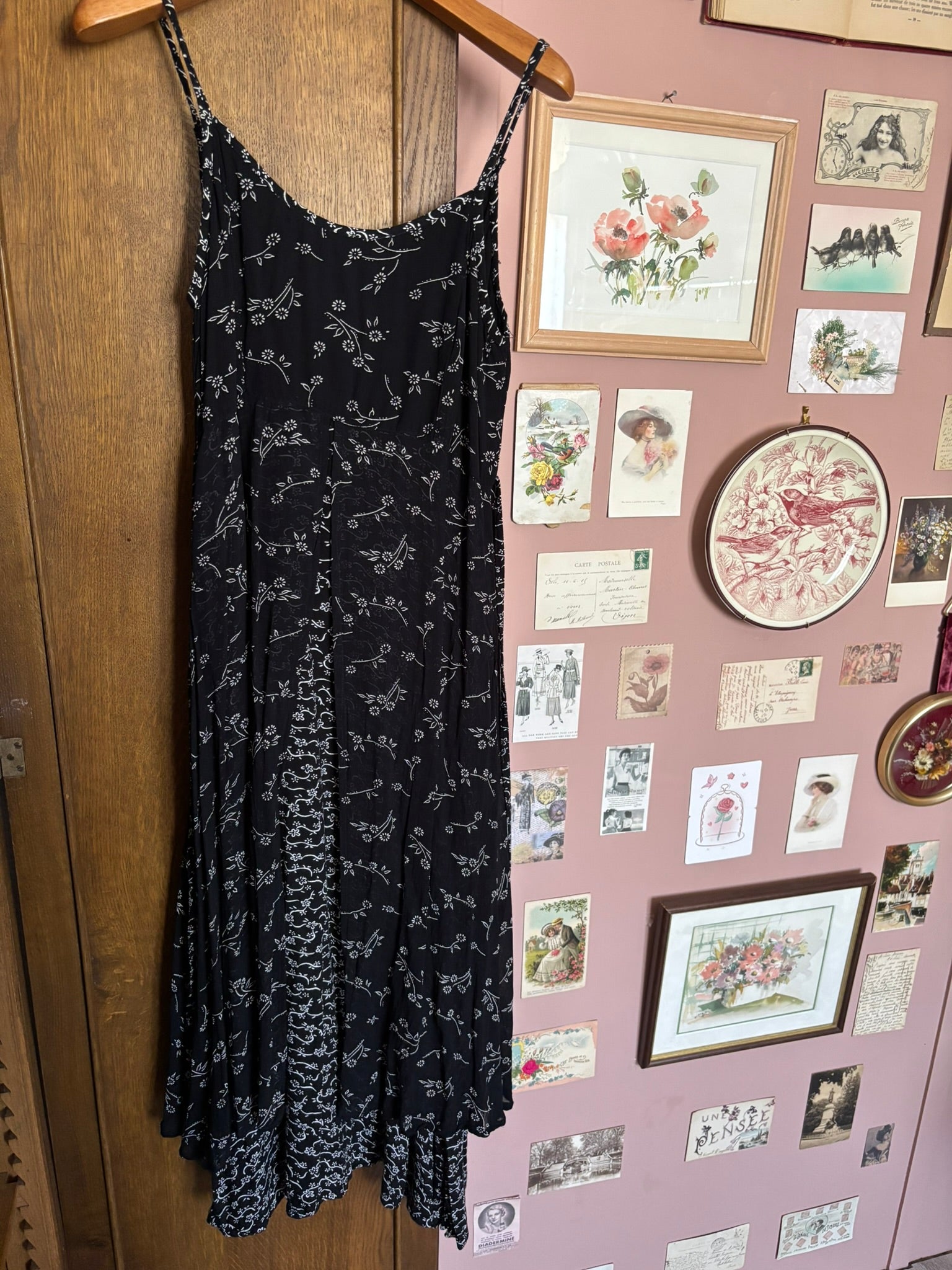 Robe midi noire fleurie – T.36 / petit 38 – Années 90/2000