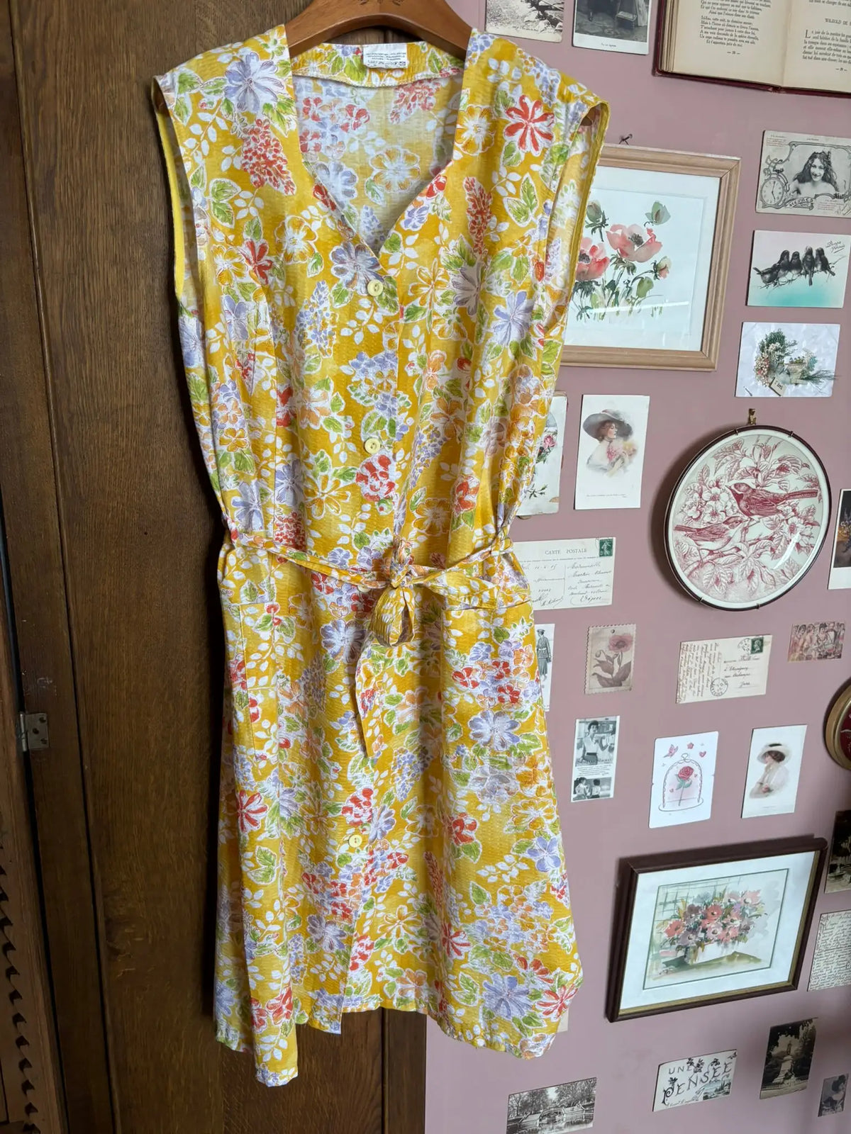 Robe fleurie ceinturée – Du 44 au 48 - Années 80