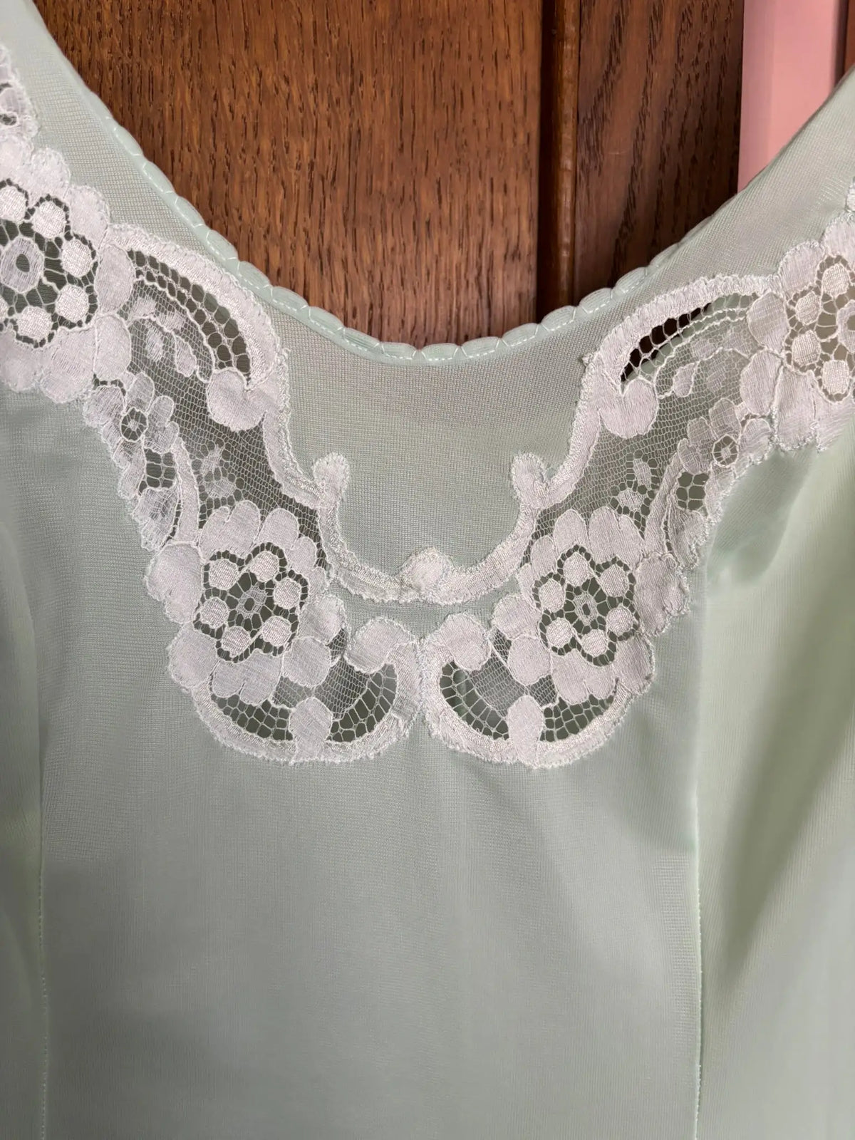 Nuisette vintage vert d'eau en dentelle – T.36/38 – Années 70/80