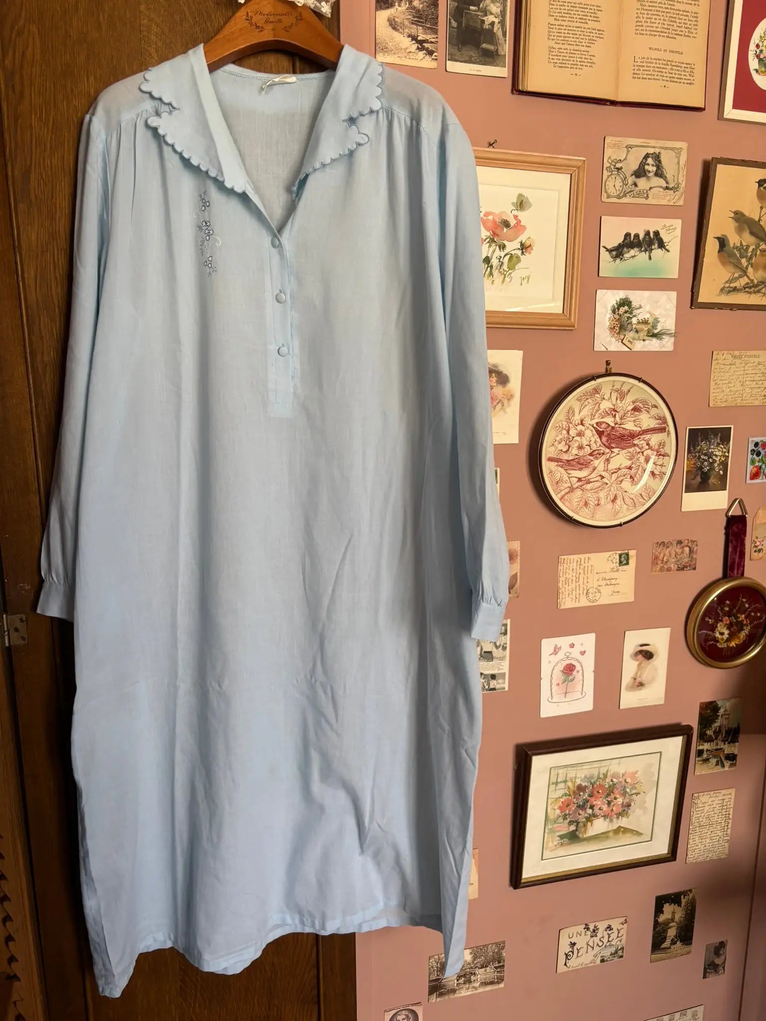Chemise de nuit vintage bleu ciel brodée Lingelor – T.38/40 – Années 70/80