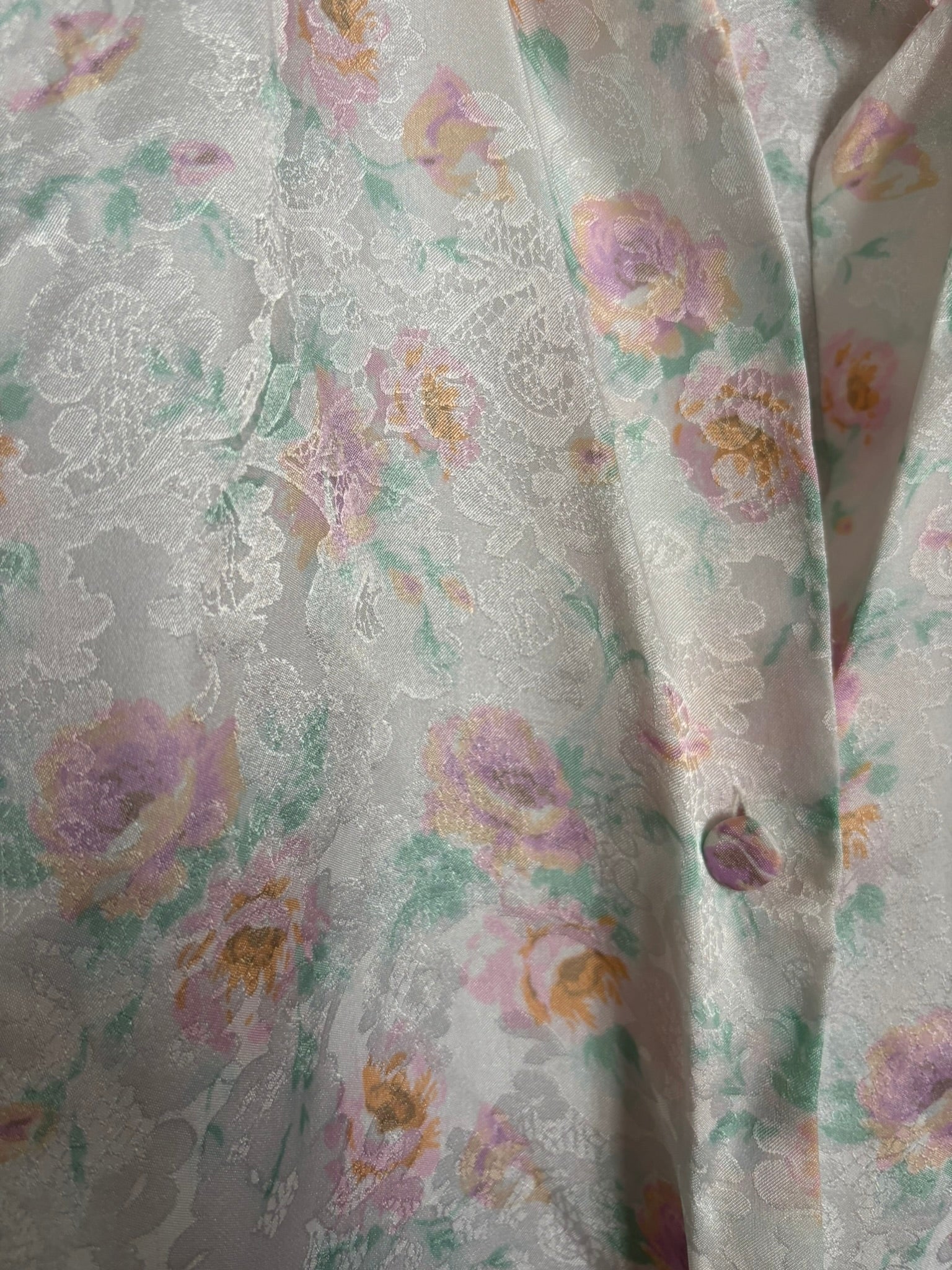 Déshabillé vintage satiné fleuri Carina – Du 38 au 42 – Années 70/80