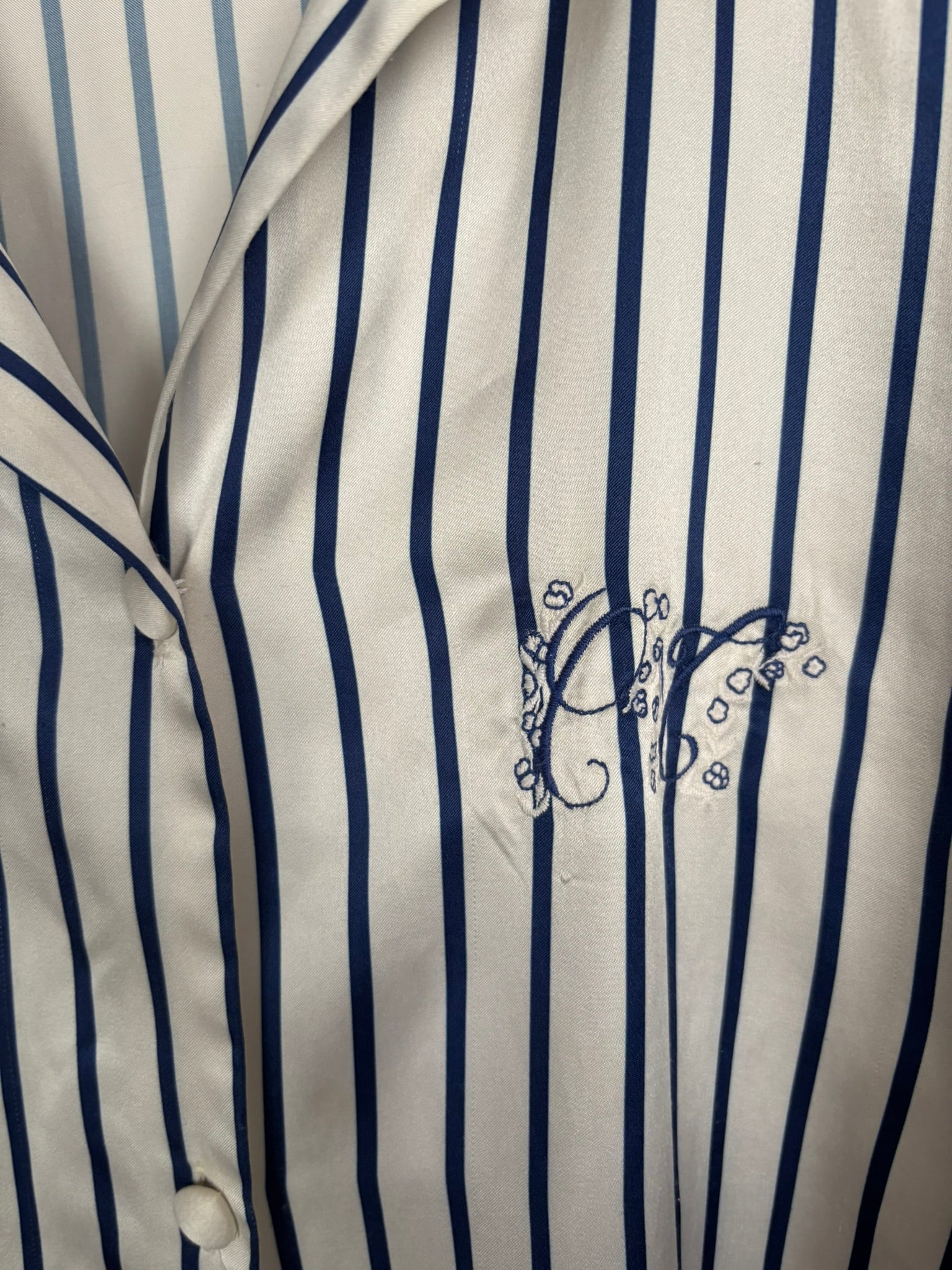 Chemise de nuit satinée rayée bleu et blanc – Vintage années 90/2000
