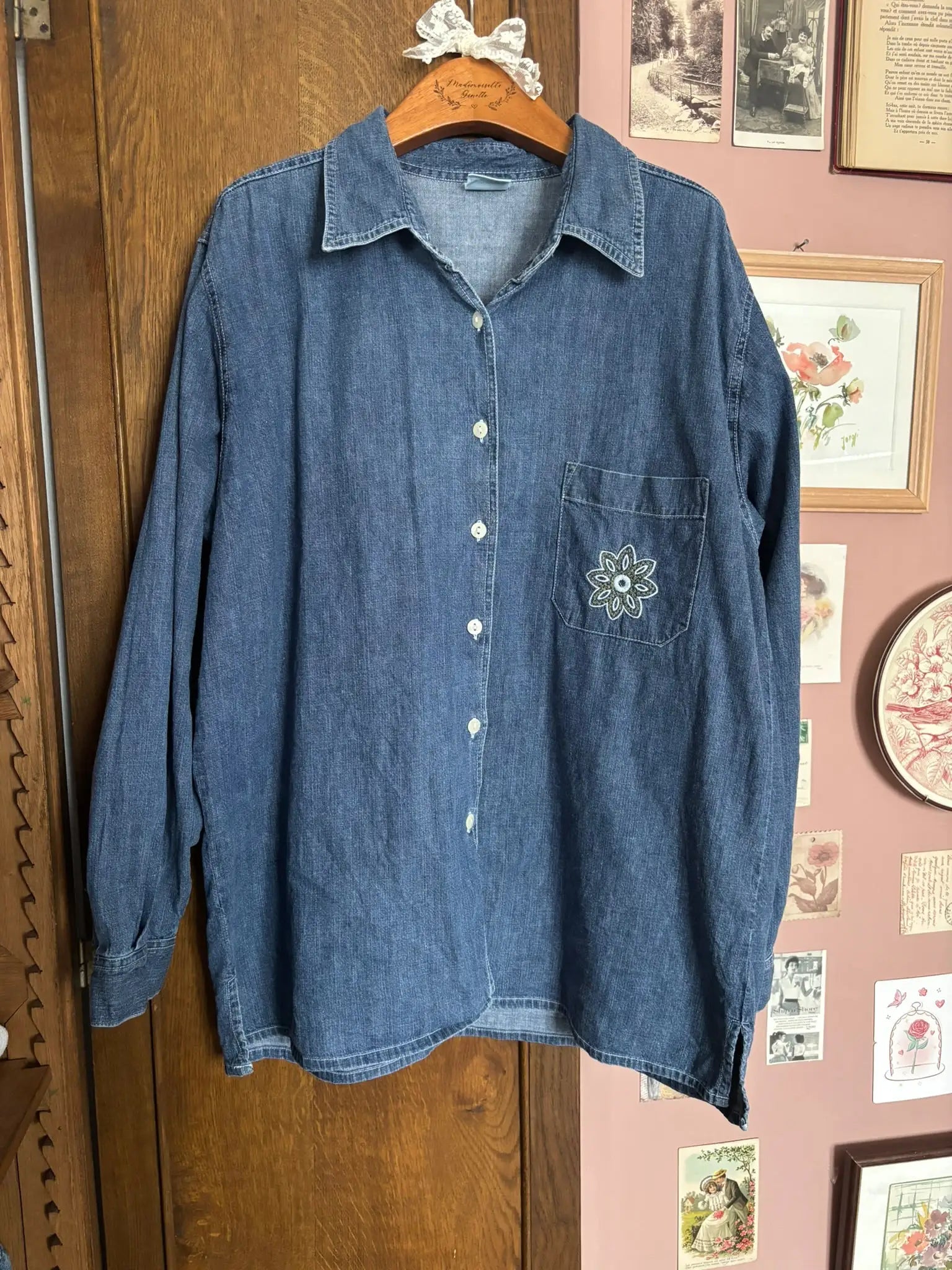 Chemise vintage en jean brut brodée – Du 42 au 46 - Années 90/2000