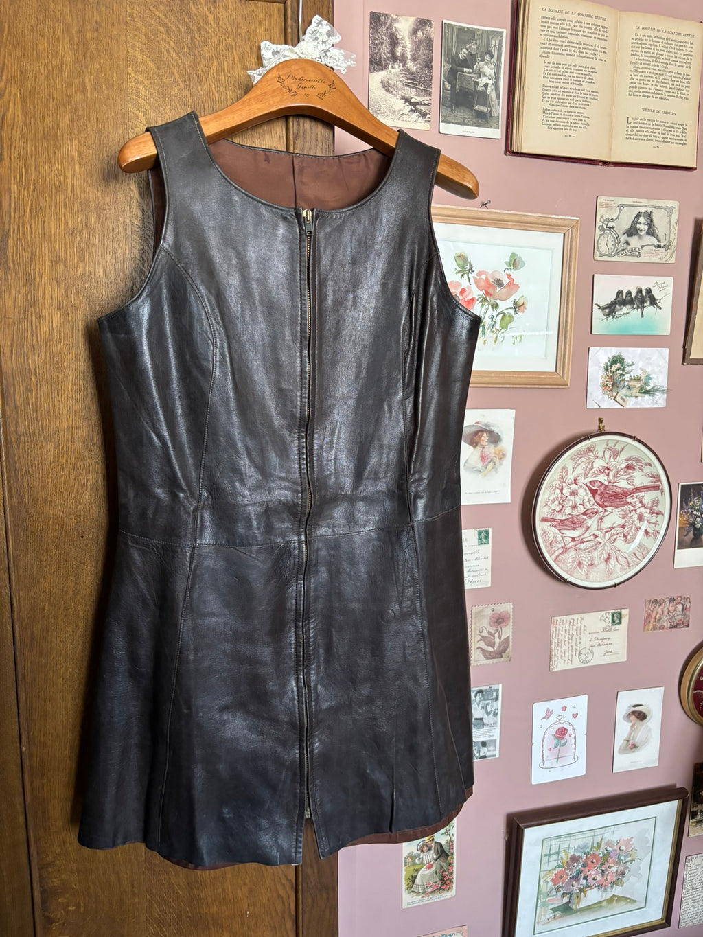 Robe courte en cuir marron – T.36/petit 38 – Vintage années 90