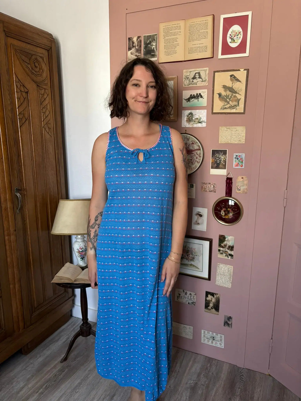 Hand-stitched vintage floral nightgown – Size 38/40 – 70s/80s