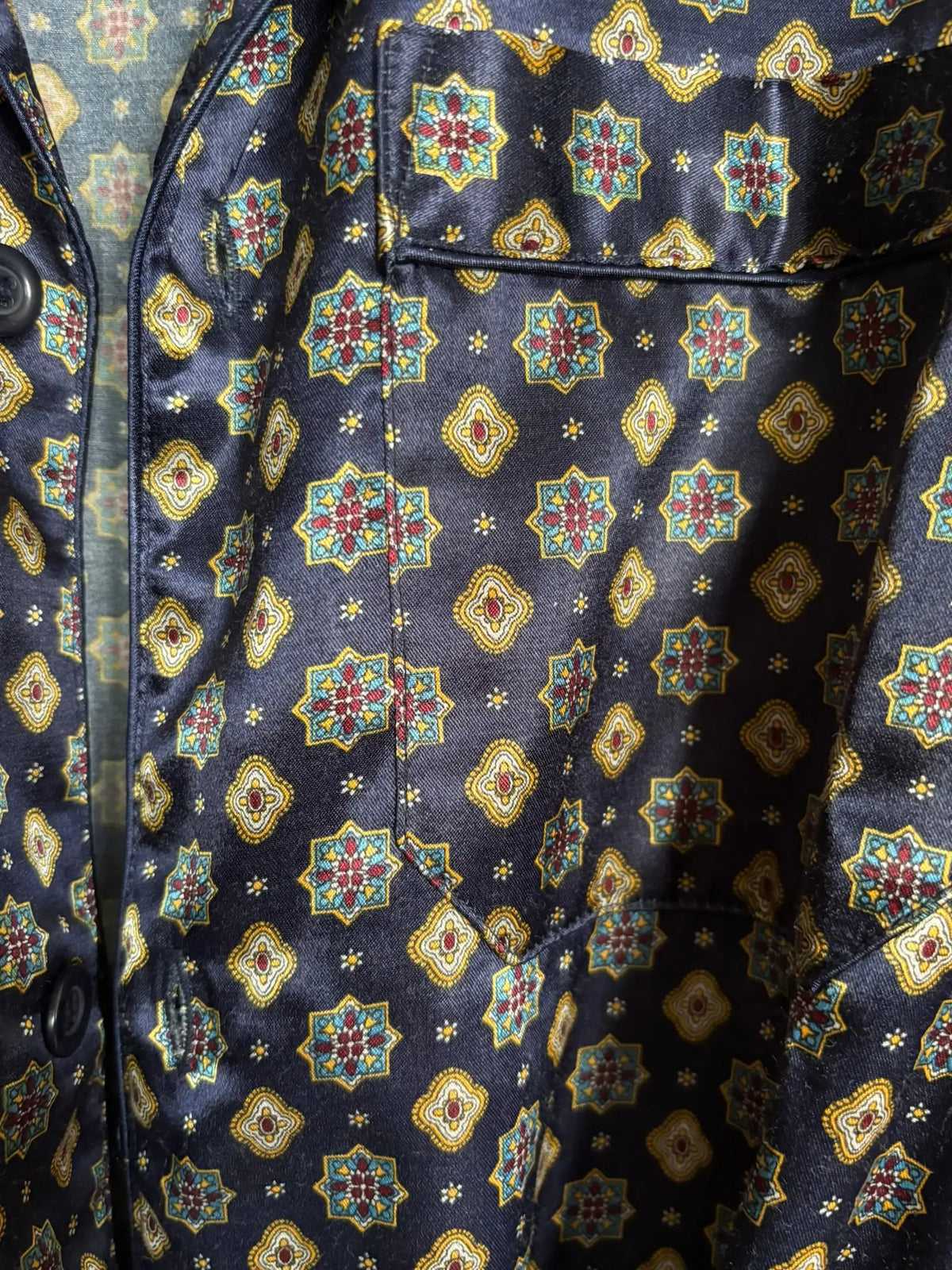Robe de chambre satinée vintage à motifs –Du 42 au 46 -  Années 90