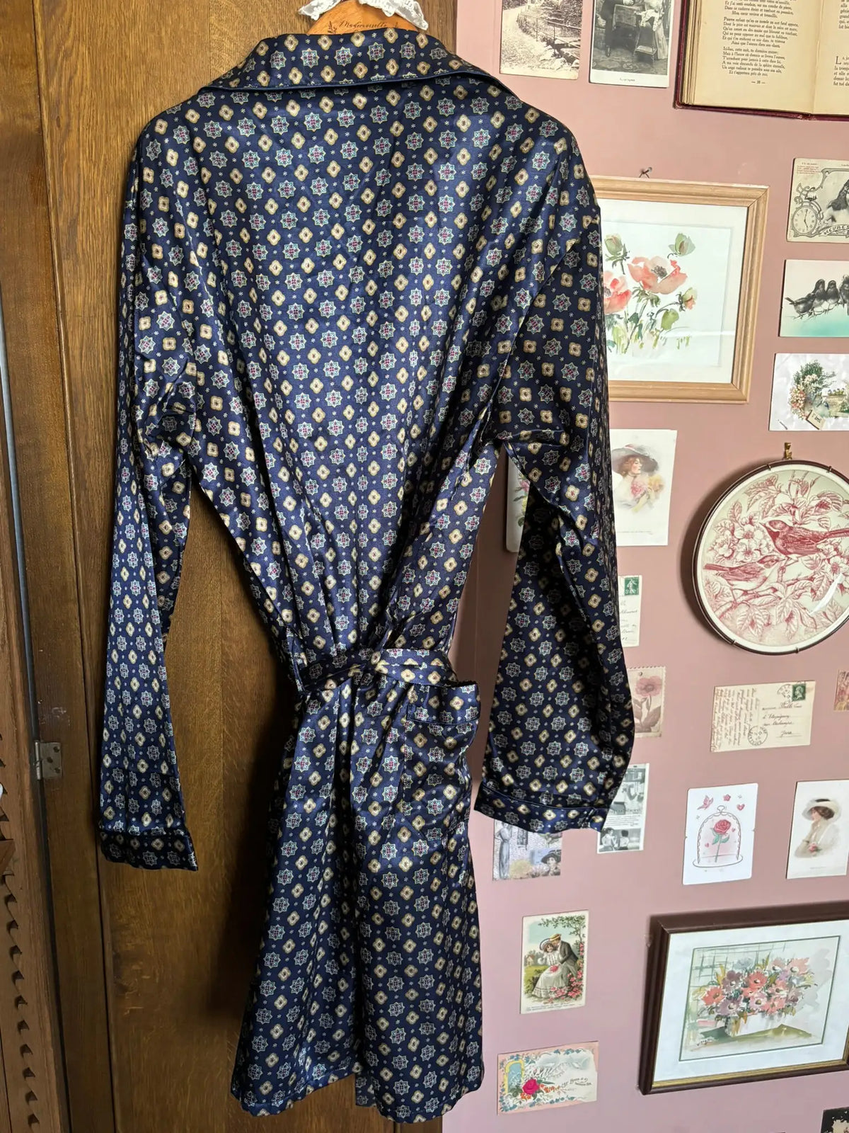 Robe de chambre satinée vintage à motifs –Du 42 au 46 -  Années 90