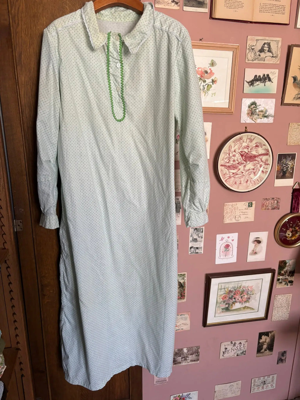 Vintage long nightgown – Small green patterns - Size 36 to 40 - 70s/80s