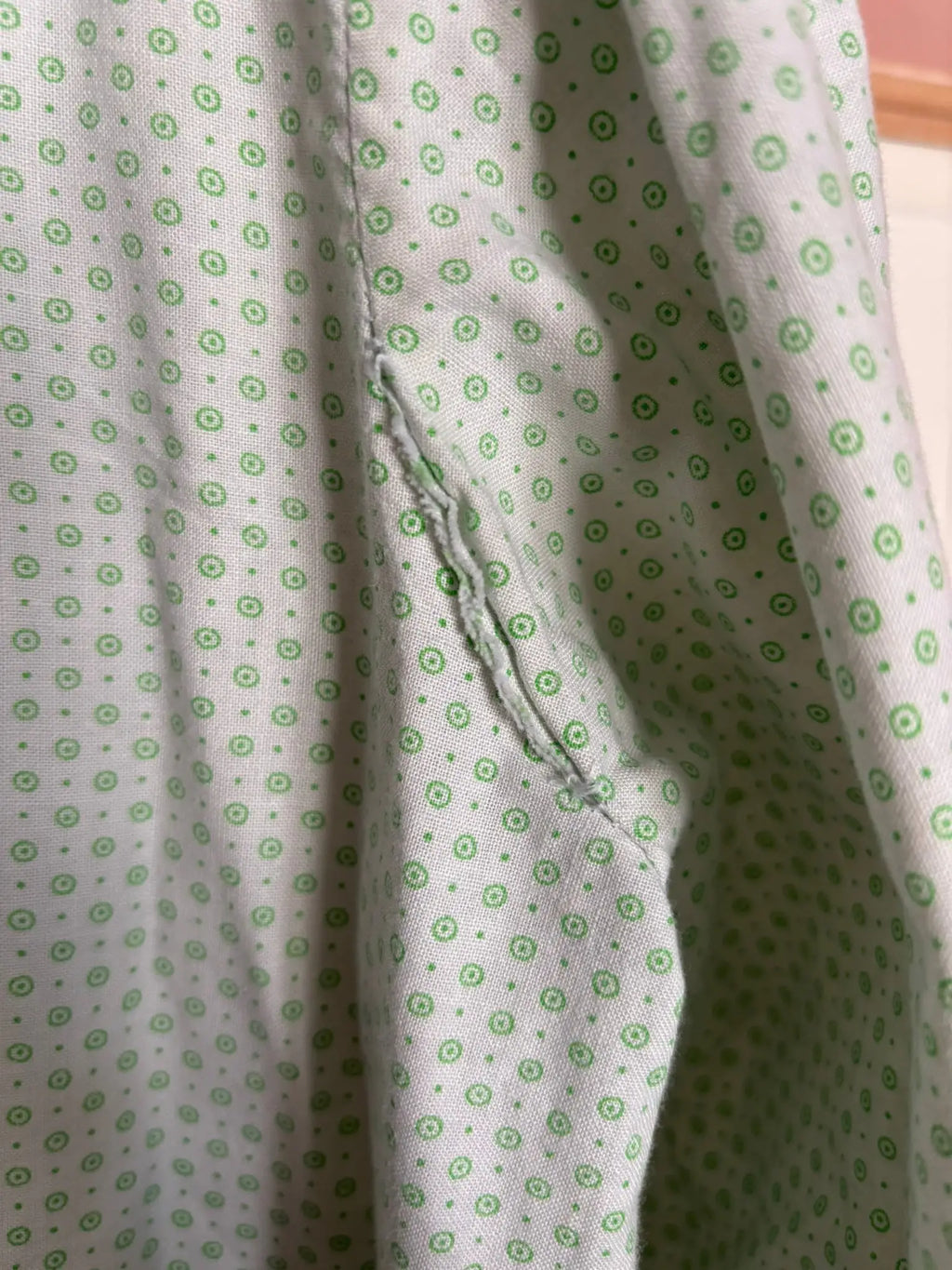 Vintage long nightgown – Small green patterns - Size 36 to 40 - 70s/80s