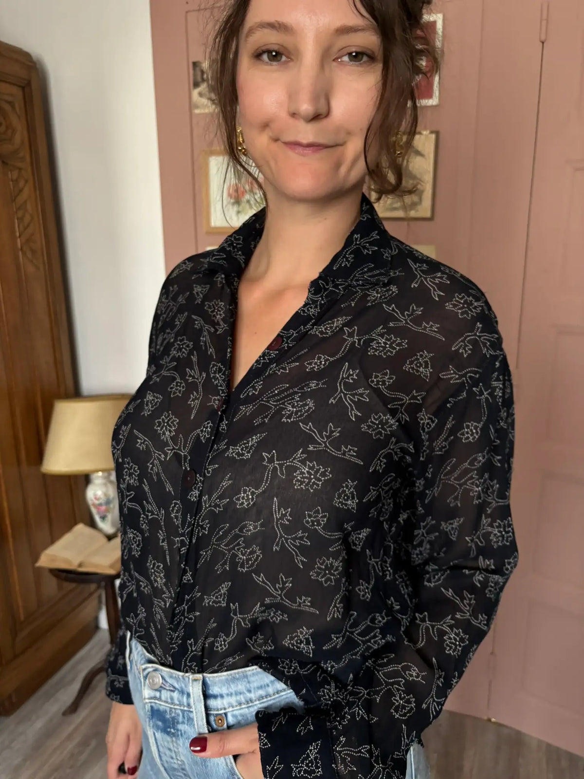 Chemise transparente fleurie bleu marine – T38/40 - Années 90/2000