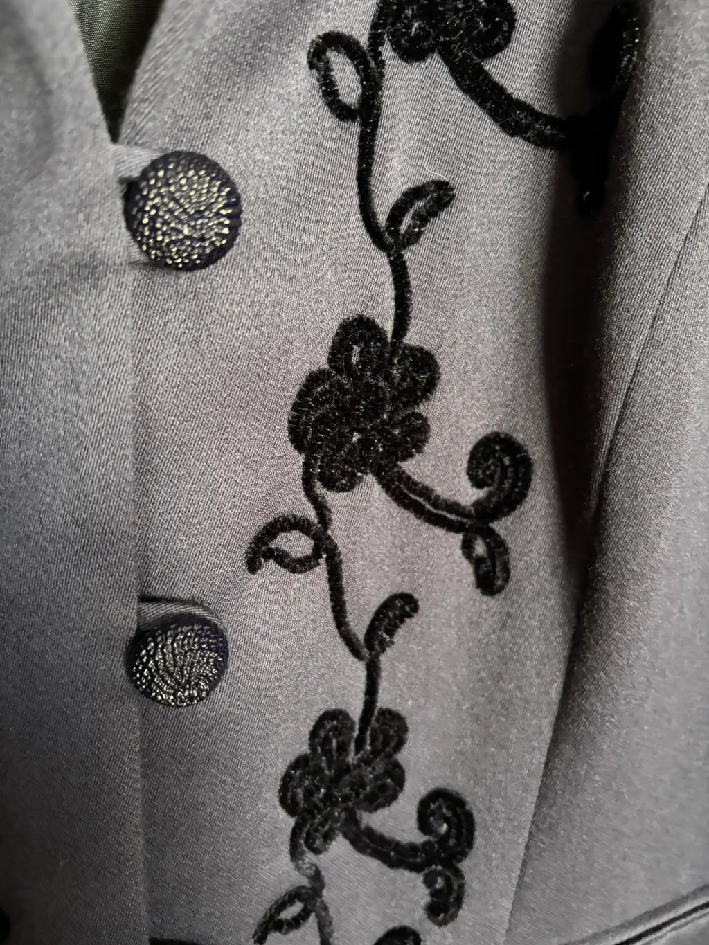 Blazer vintage Weinberg en laine bleu marine – broderies florales – Du 38 au 42 - Années 80/90