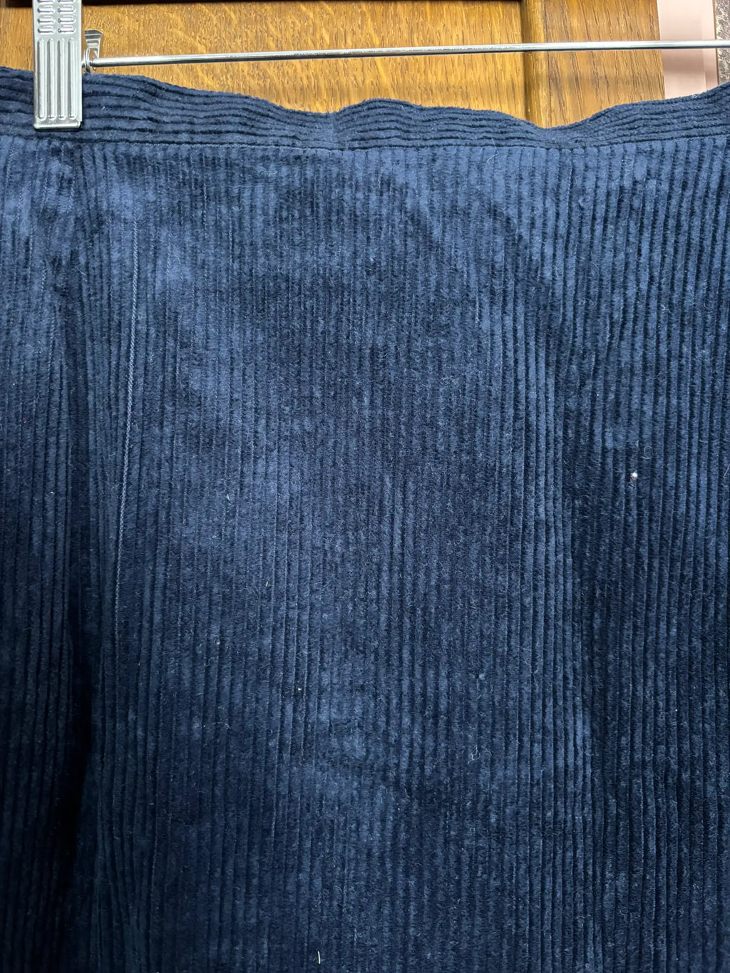 Jupe midi vintage en velours côtelé bleu marine – T.46 - Années 80