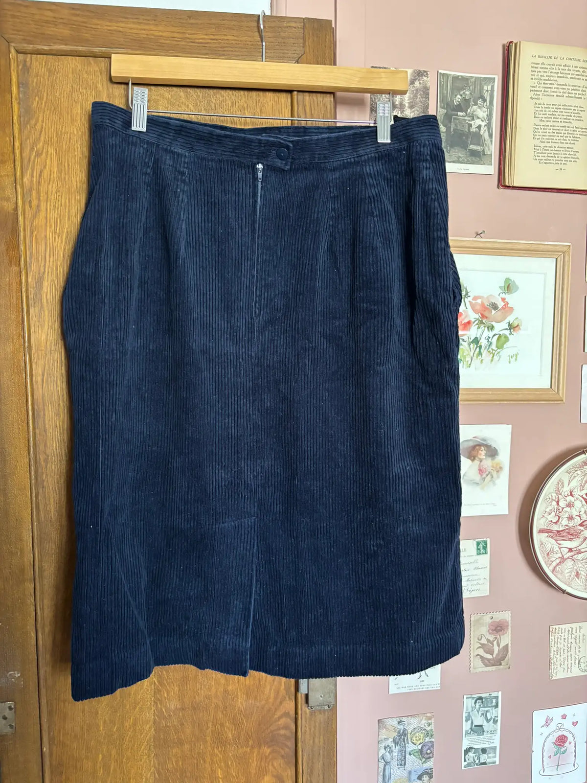 Jupe midi vintage en velours côtelé bleu marine – T.46 - Années 80