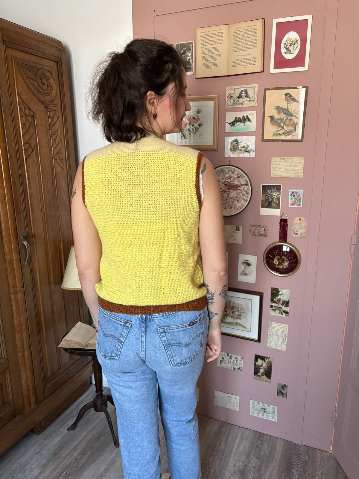Gilet sans manches crochet jaune & marron – T.38/40 – Années 70