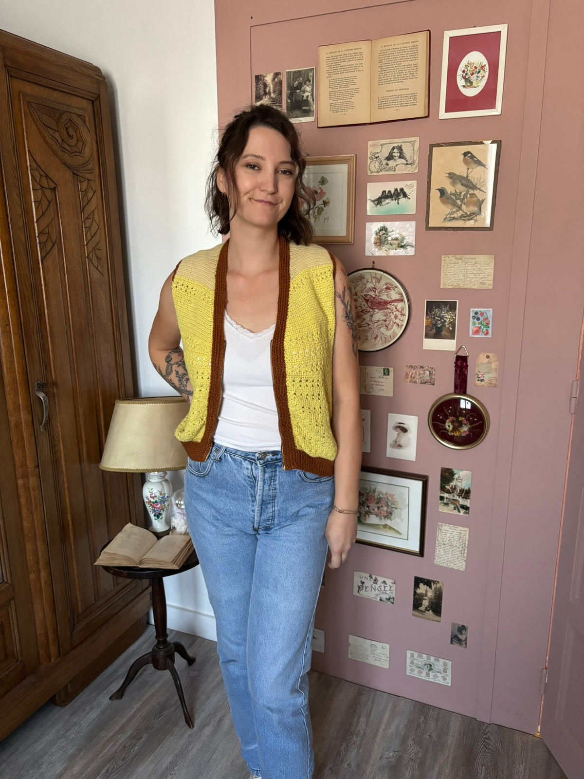 Gilet sans manches crochet jaune & marron – T.38/40 – Années 70
