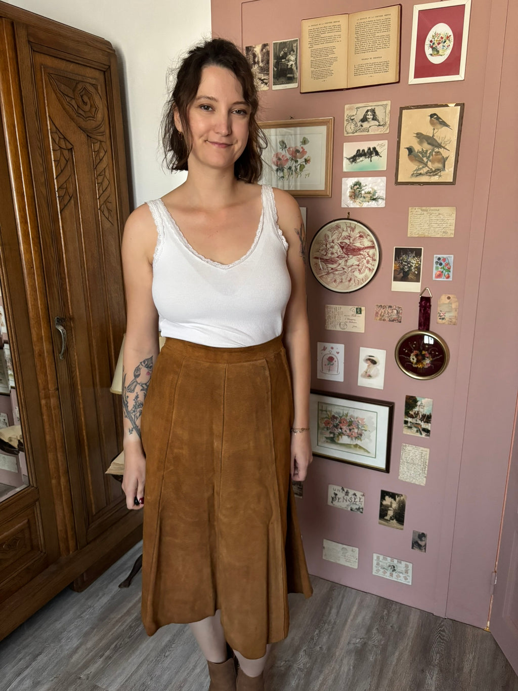 Jupe midi en daim camel – T.38 – Années 70/80