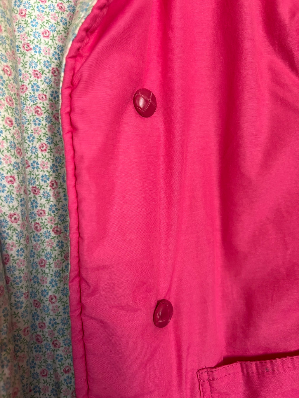 Fuchsia pink quilted parka with floral lining – Size 40/42 – 80s/90s