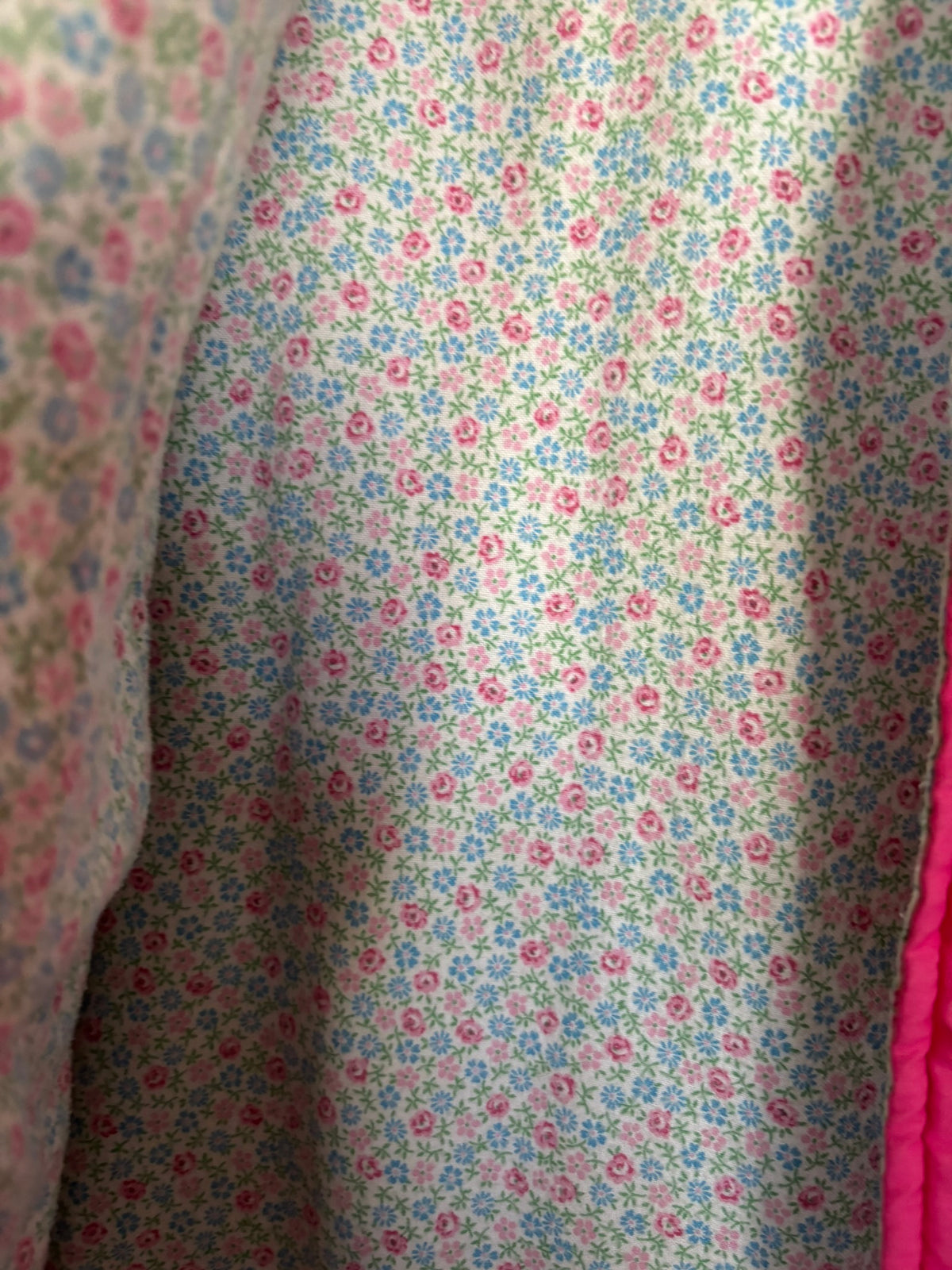 Fuchsia pink quilted parka with floral lining – Size 40/42 – 80s/90s