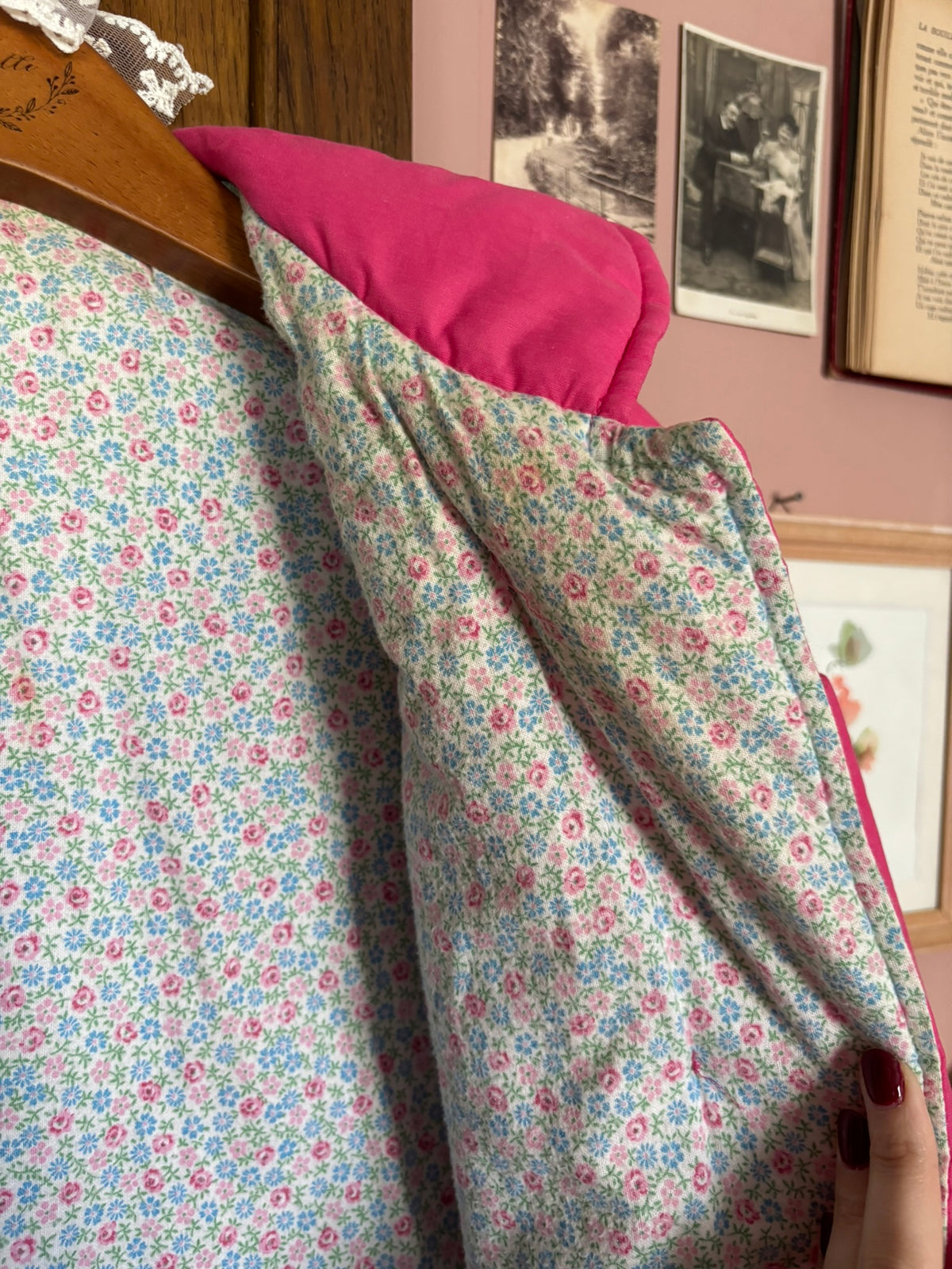 Fuchsia pink quilted parka with floral lining – Size 40/42 – 80s/90s