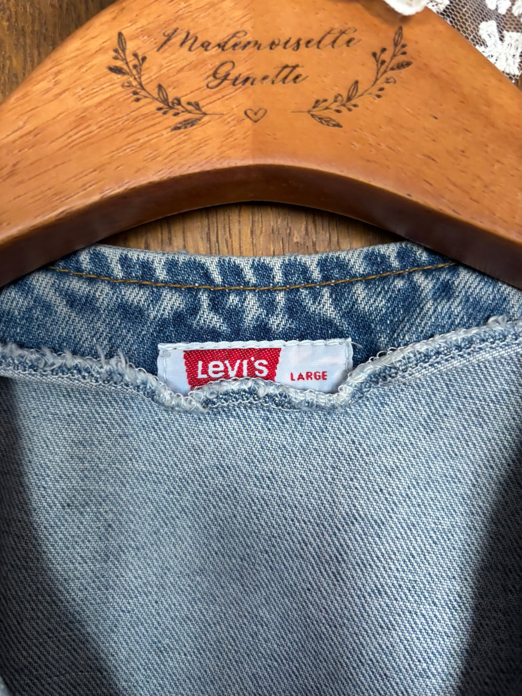 Levi’s men’s denim vest – Size M / Women’s 40-42 – 80s/90s
