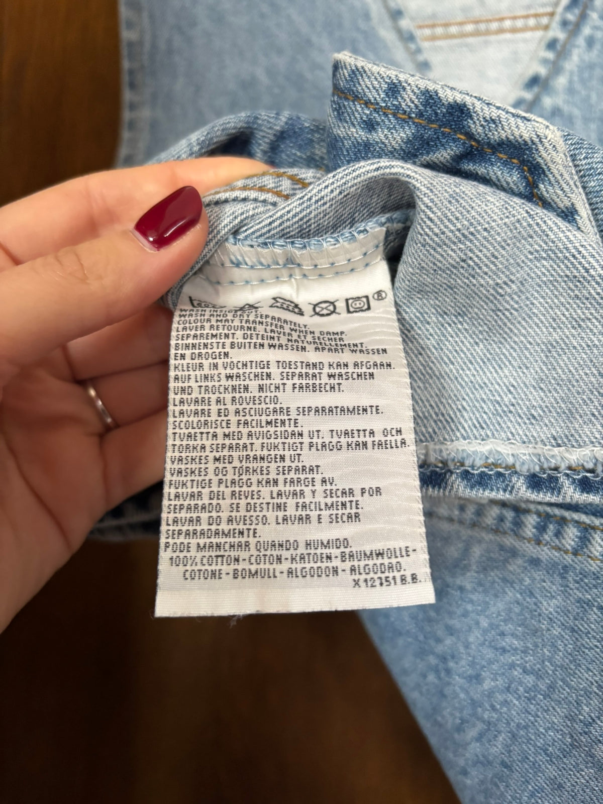 Levi’s men’s denim vest – Size M / Women’s 40-42 – 80s/90s