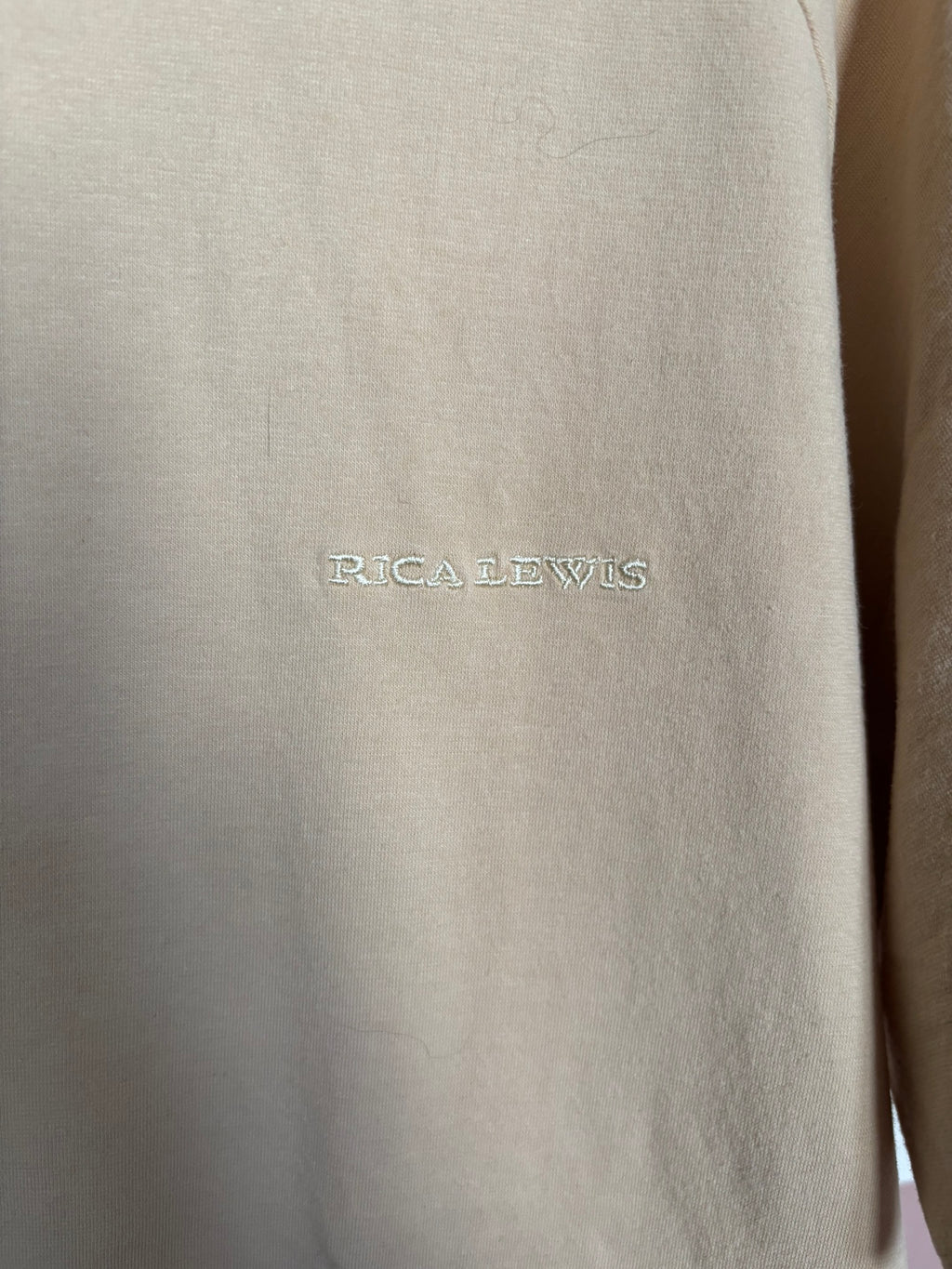 Rica Lewis beige oversized men's t-shirt – Men's size 44 / Women's size 40-42 – 2000s