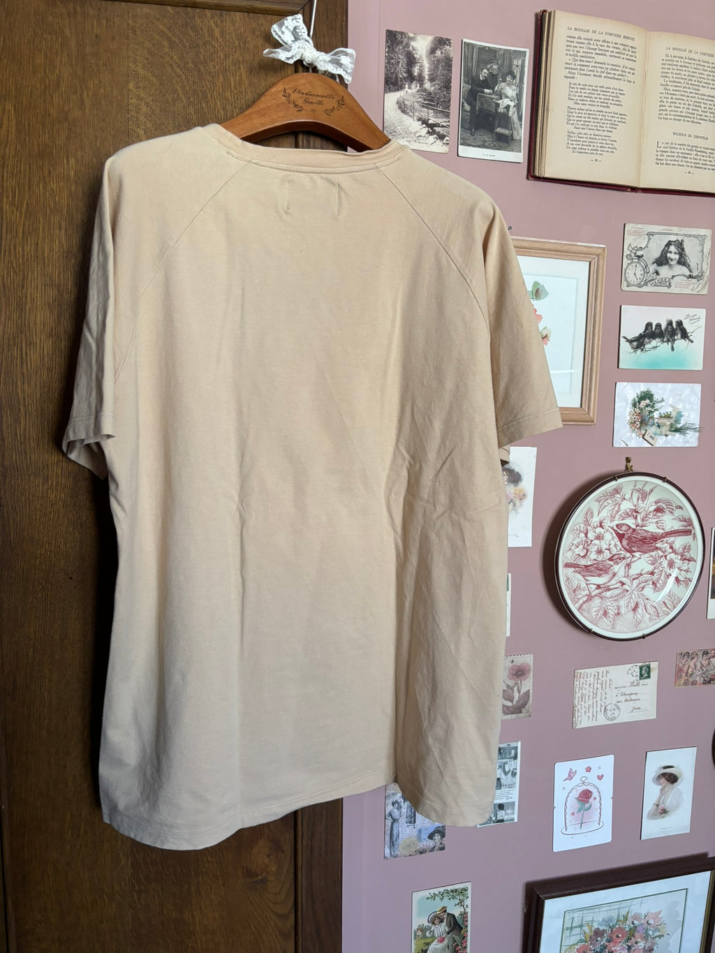Rica Lewis beige oversized men's t-shirt – Men's size 44 / Women's size 40-42 – 2000s
