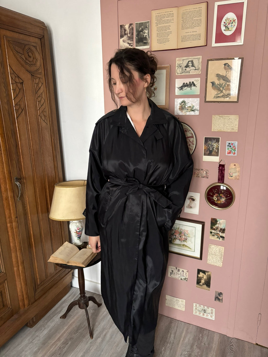 Long black belted raincoat – Size 38 to 42 – 80s/90s