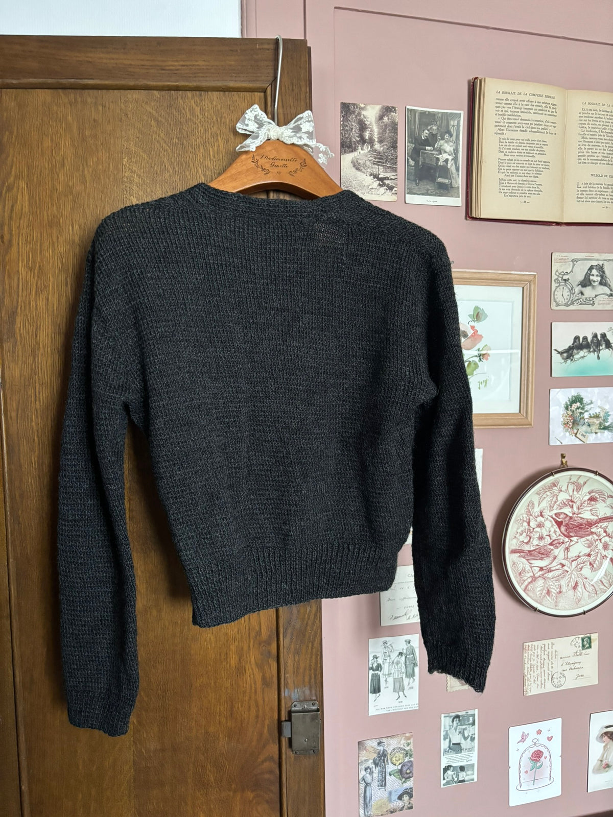 Cardigan court gris anthracite tricoté main – T.34/36 – Années 60