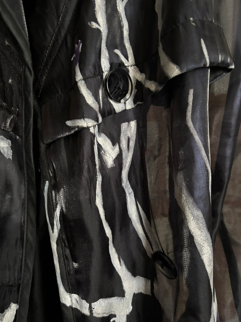 Trench transparent noir à motifs floraux – T.36/38 – Années 2000