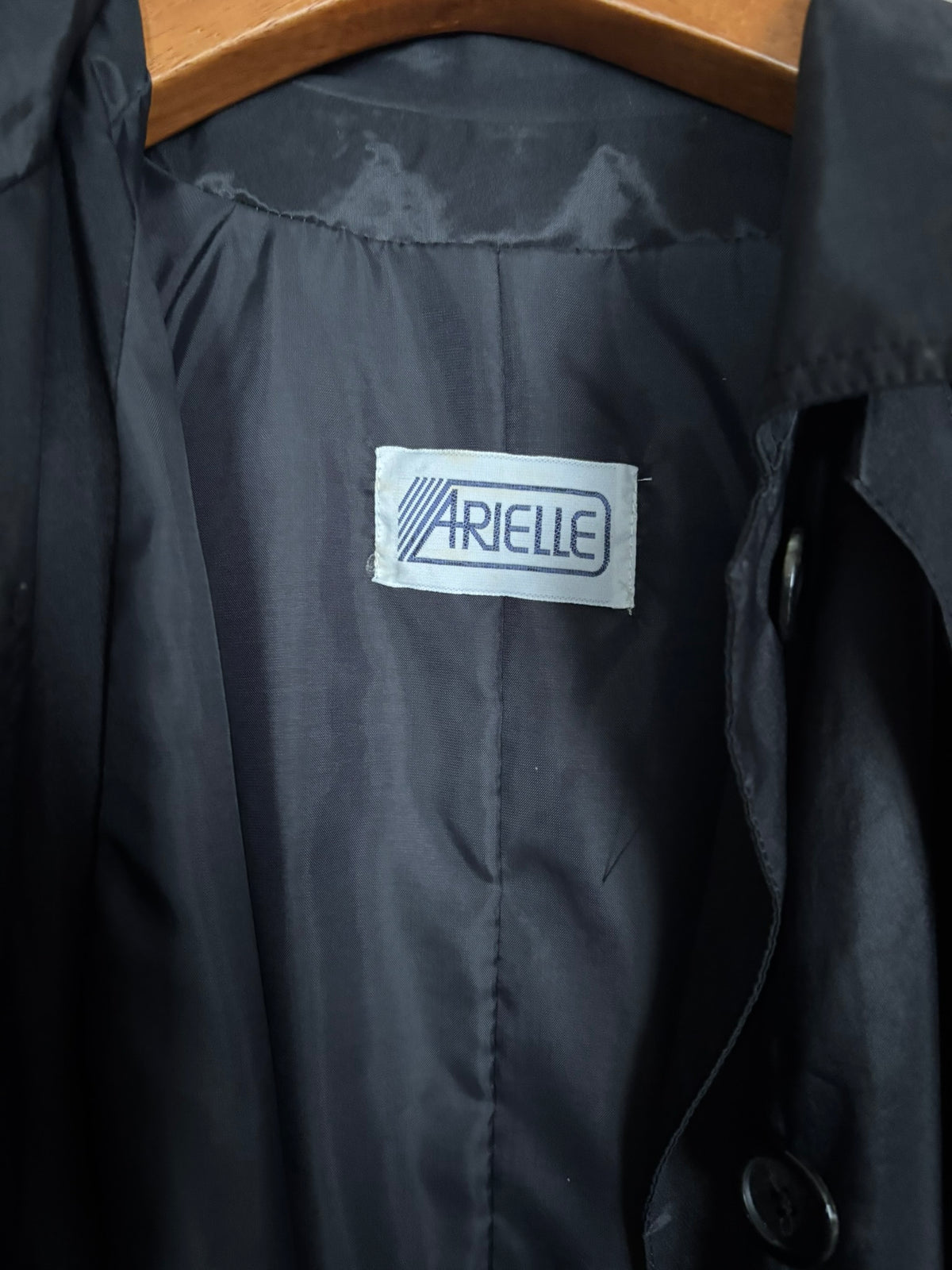 Long black belted raincoat – Size 38 to 42 – 80s/90s