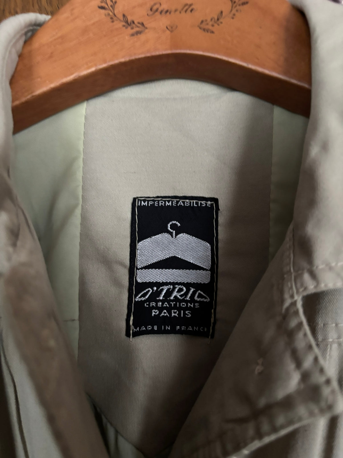 Trench vintage kaki clair à taille ceinturée – O’Trio Créations Paris –T.34/36- Années 80